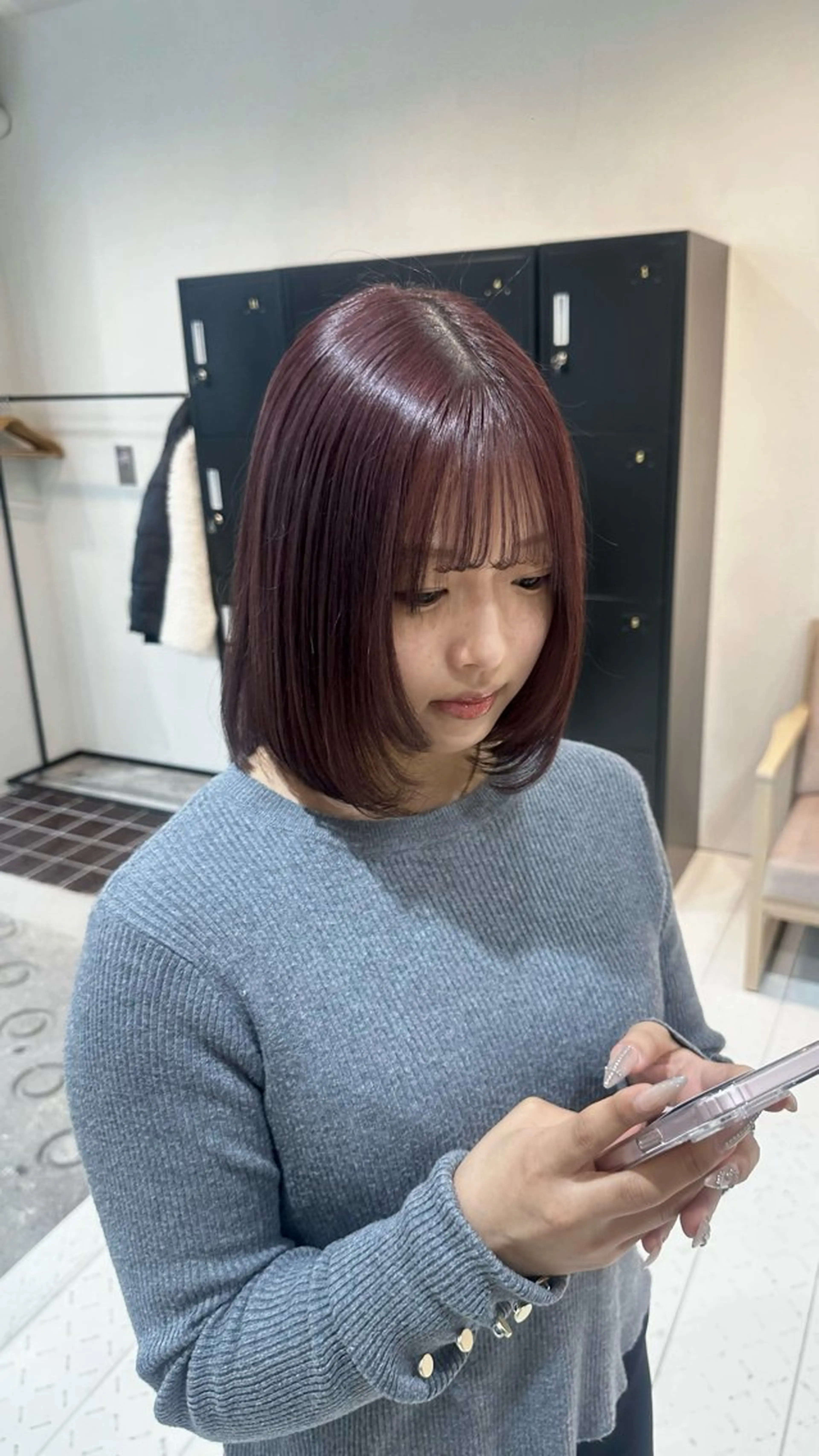 セミロング カラー ブリーチ ブラウンカラー カシス ブリーチなしカラー ピンクカラー ヘアカラー トリートメント 🪐Y2K／グランジ ヘア🪐HARUKAのヘアスタイル