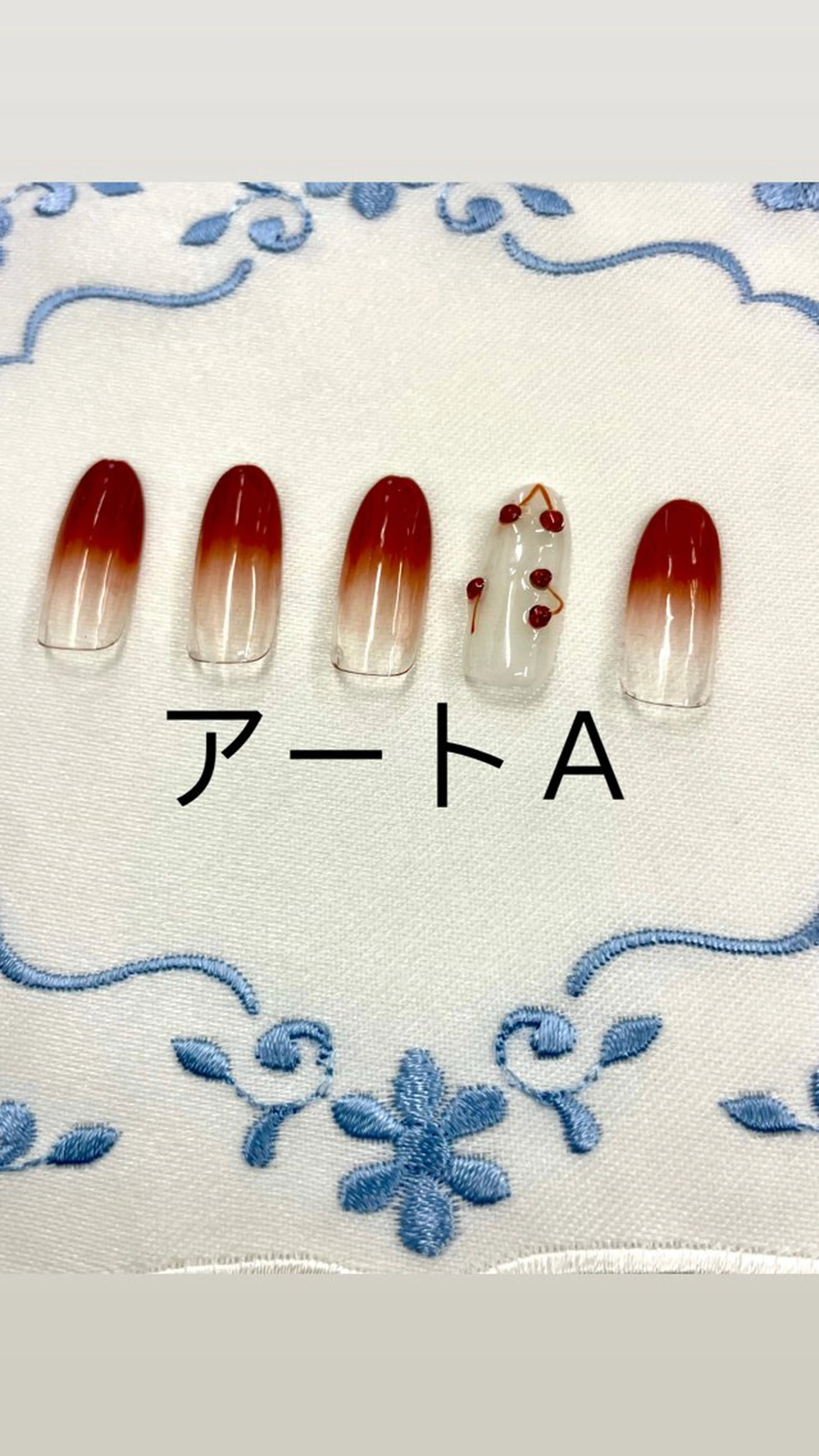 ネイル 丸山 志保のネイルデザイン