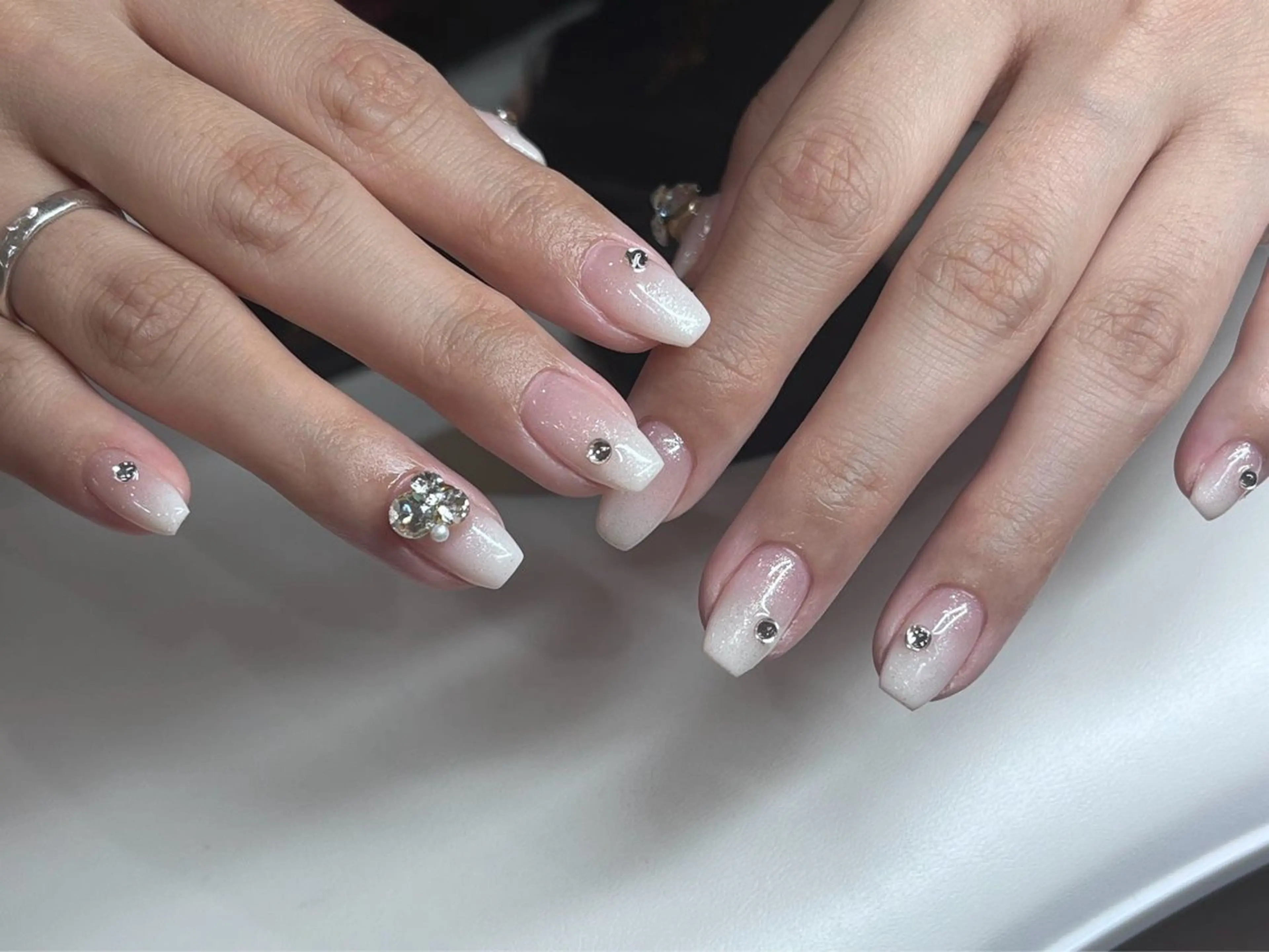 ネイル ハンドネイル ハンドケア Ui_Amor (パラジェル)のネイルデザイン