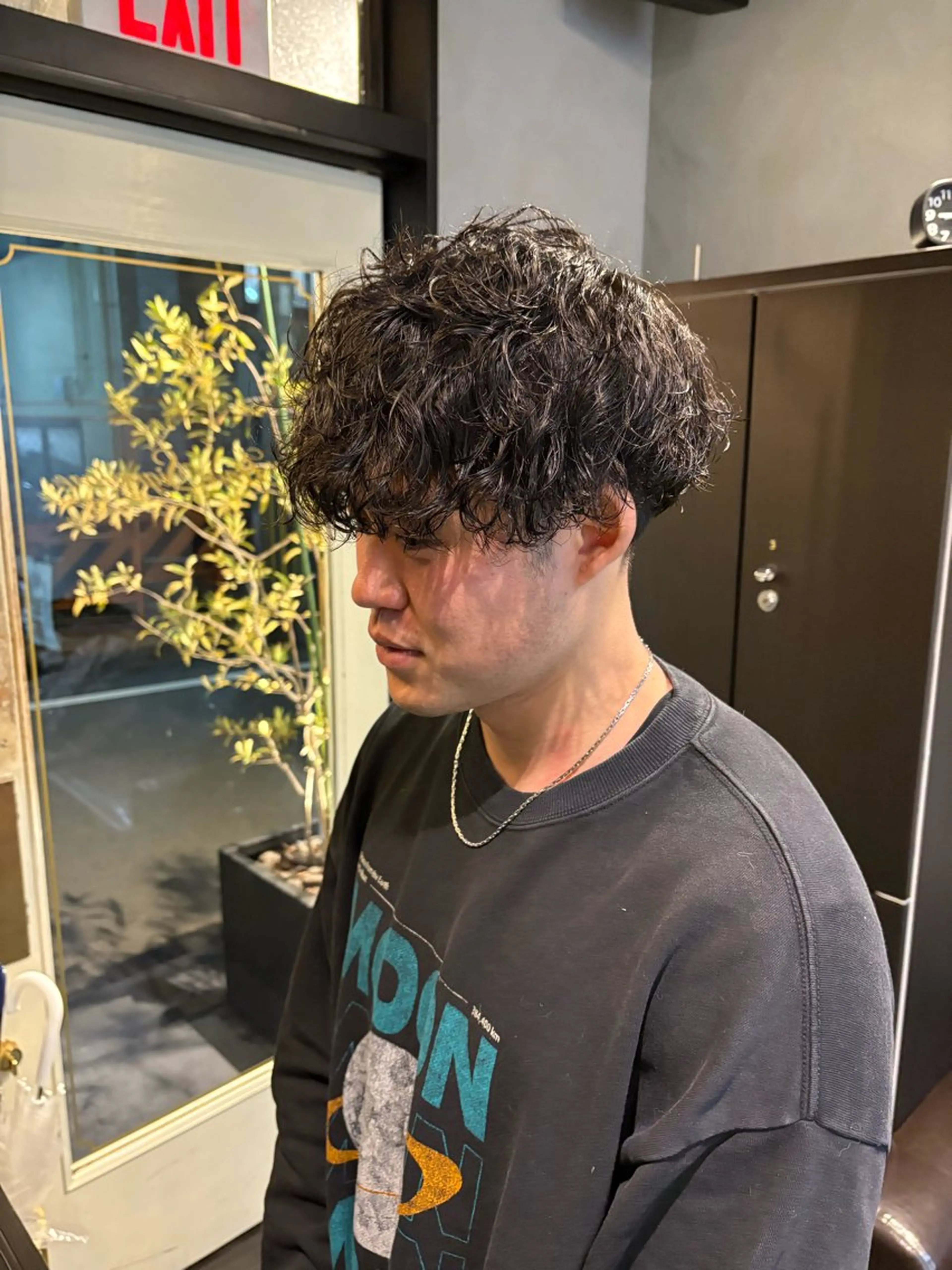 ショート カラー パーマ ヘアアレンジ メンズ キッズ HairSignature所属・ブリーチ指名神戸 No.1美容師RENのヘアスタイル