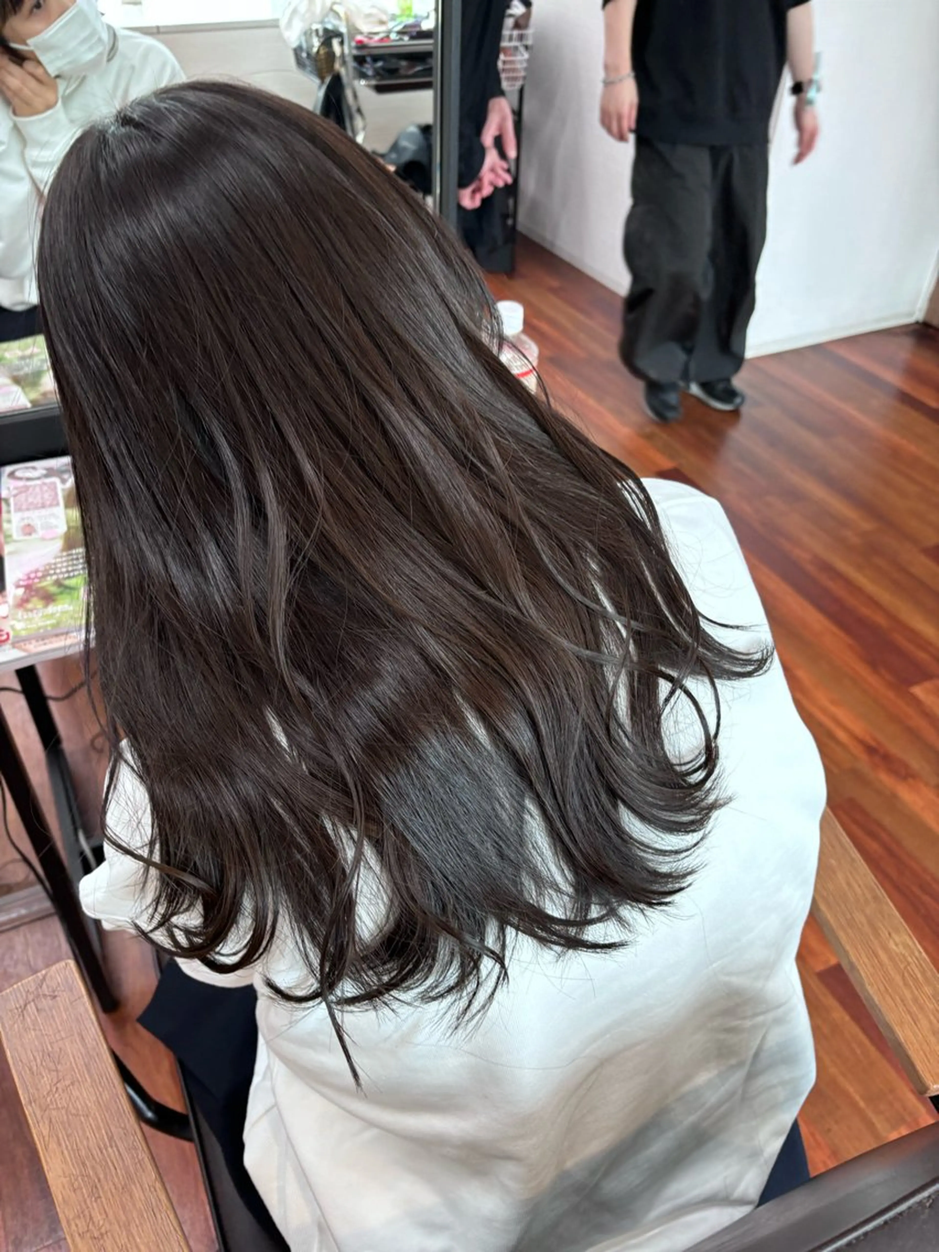 ロング カラー ヘアアレンジ ブラウンカラー グランルッソ所属・岡山× バレイヤージュカラーのヘアスタイル