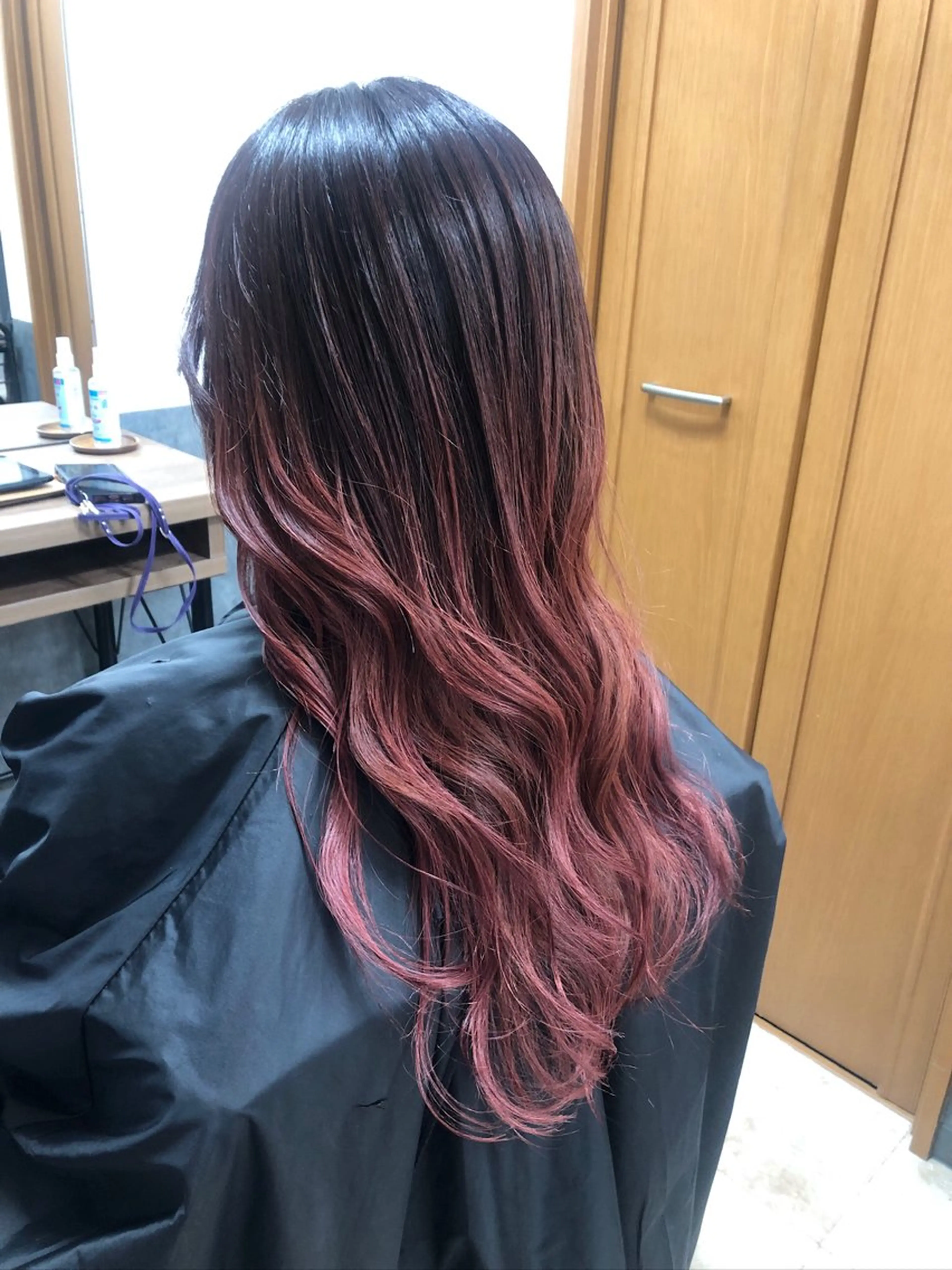 ロング TELA HAIRのヘアスタイル