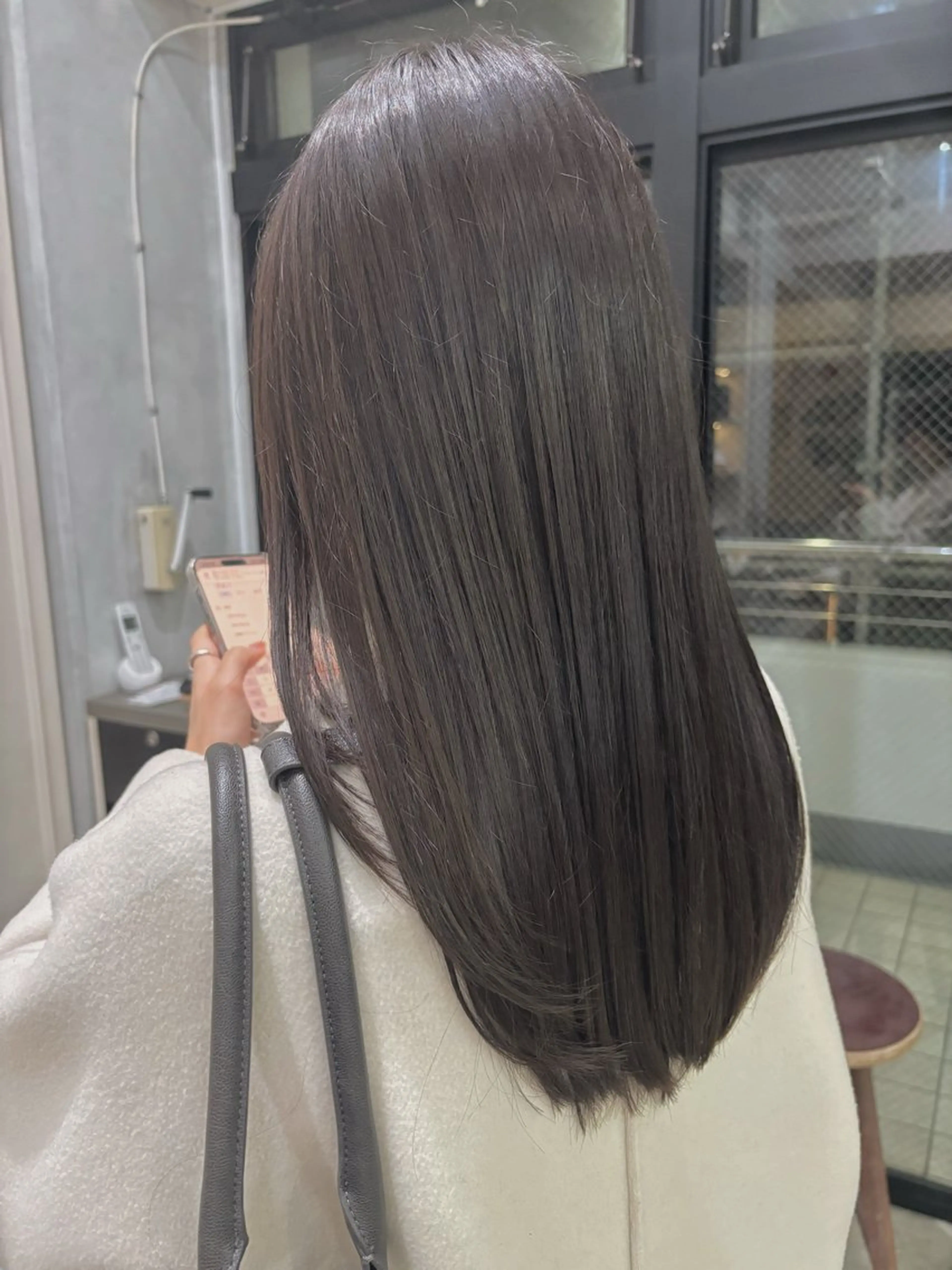 セミロング カラー アッシュ 透明感カラー オレンジ バイオレットカラー ヘアカラー トリートメント 🦖ブリーチなしカラ ー∥RINA🦖のヘアスタイル