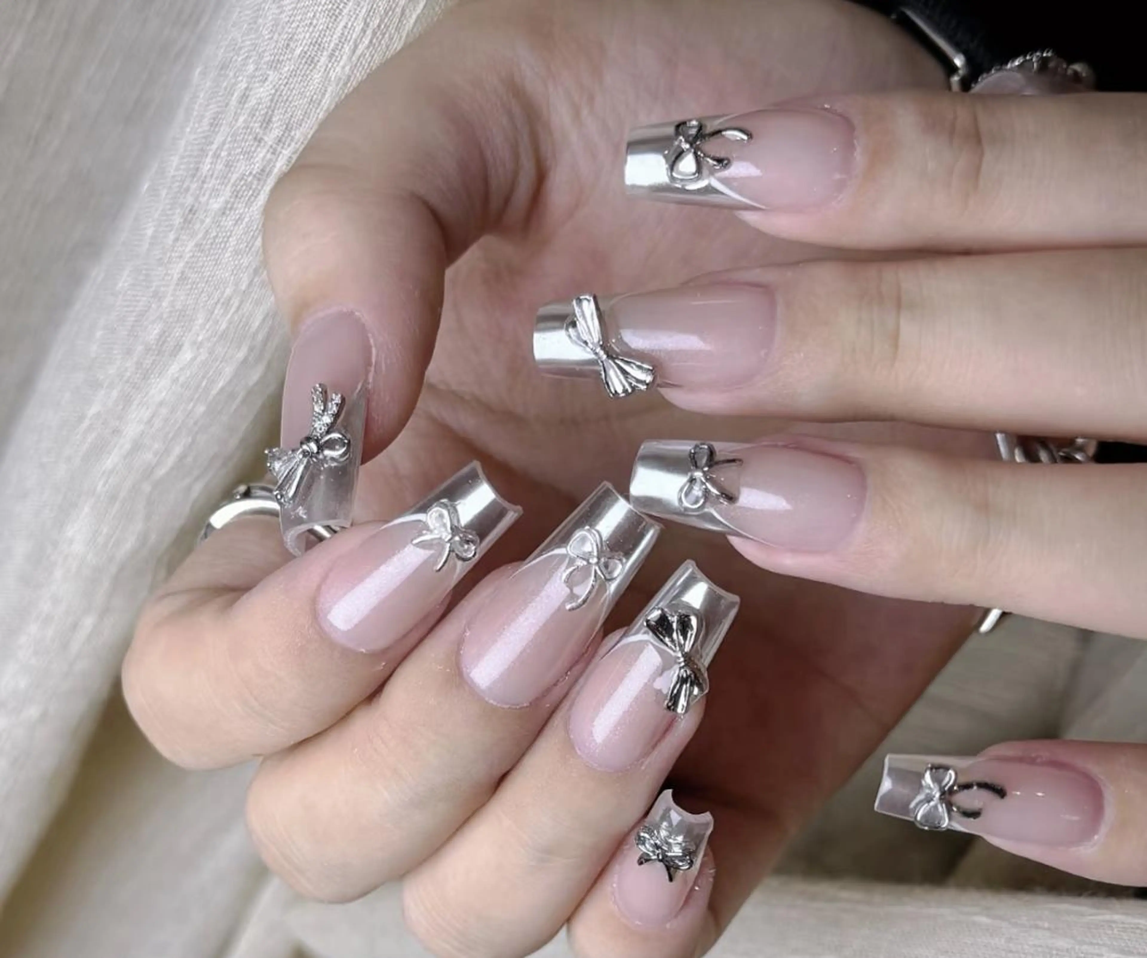 ネイル ハンドネイル 🎀 UU_nailのネイルデザイン