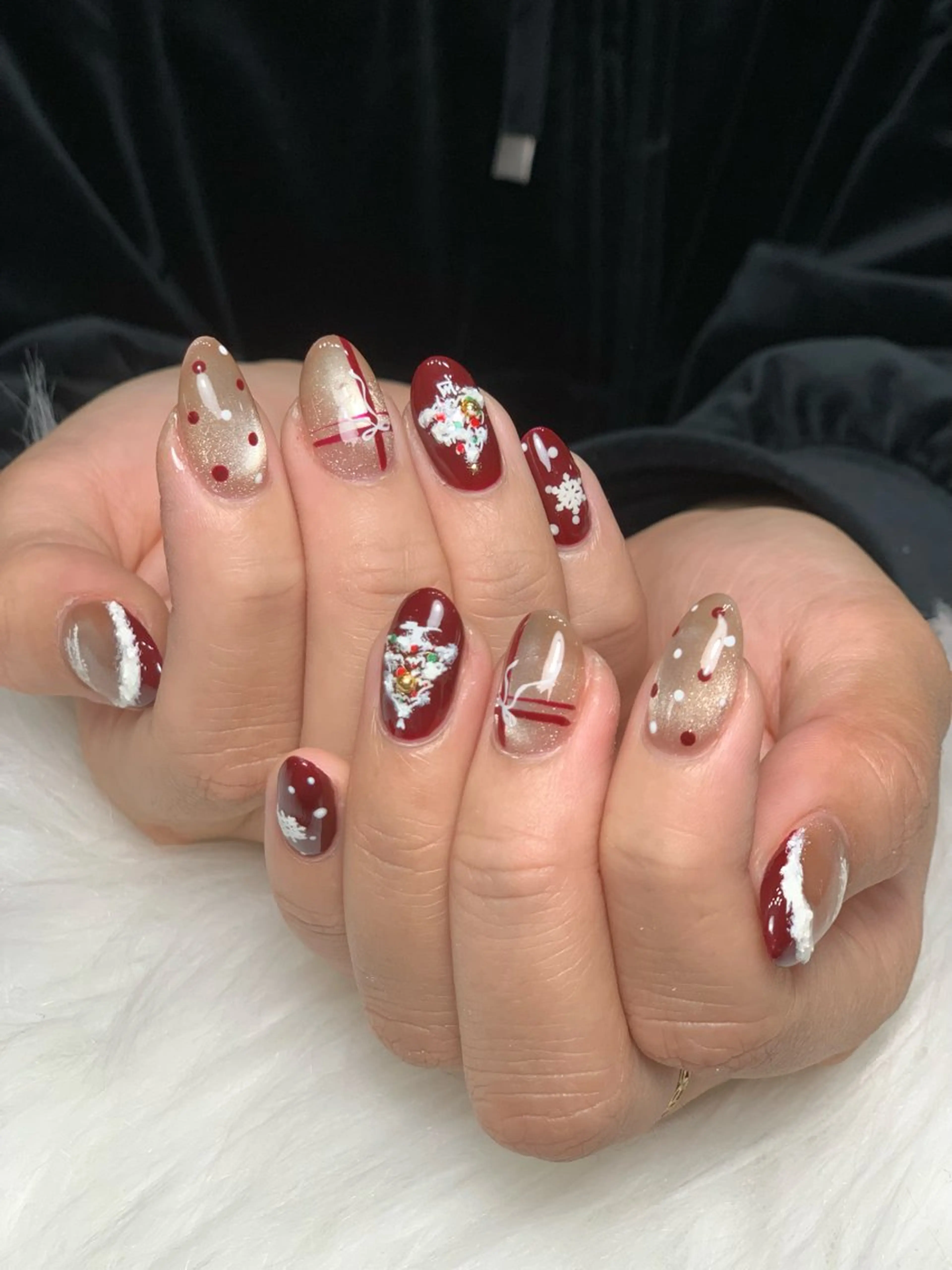 ネイル アートネイル 長さ出し ジェルネイル マグネットネイル ニュアンスネイル ハンドネイル Cloudy Chan 歌舞伎町のネイルデザイン