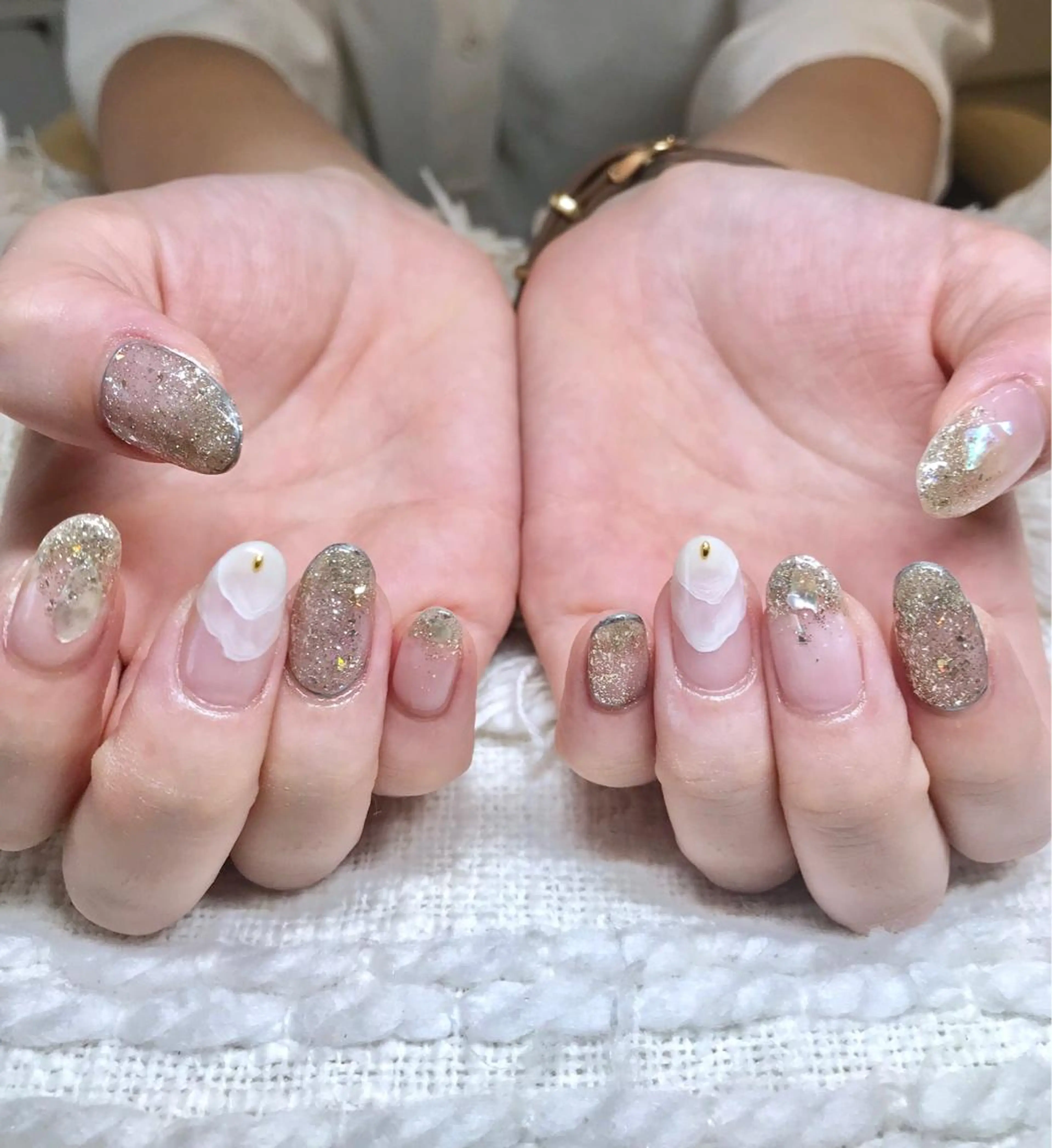 ミディアム ネイル マツエク・マツパ ラメ(グリッター) nail&eye Aoのマツエク・マツパデザイン