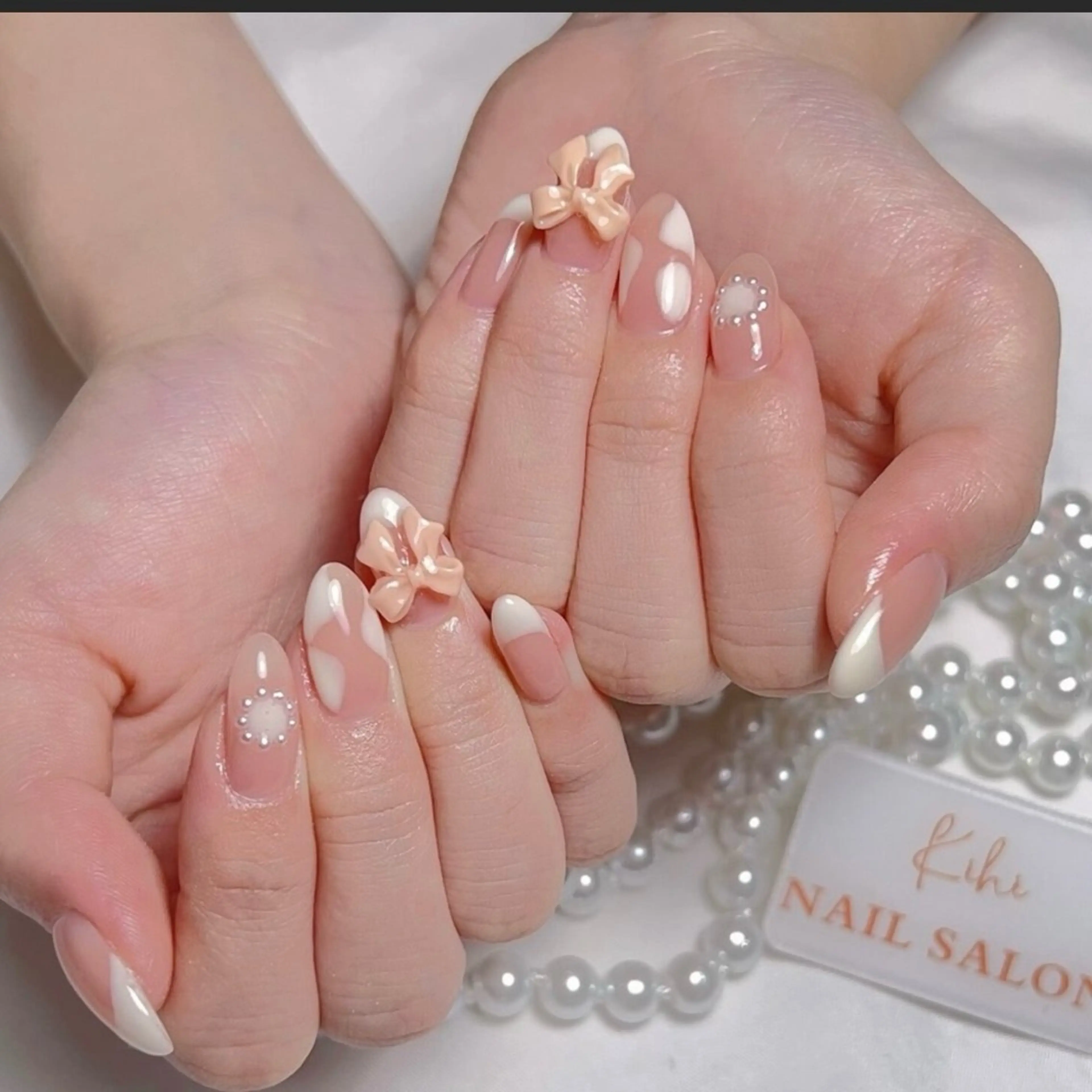 ネイル アートネイル フレンチネイル ジェルネイル グラデーション 韓国ネイル ハンドネイル ハンドケア さくら💮💮 【オフ無料】のネイルデザイン