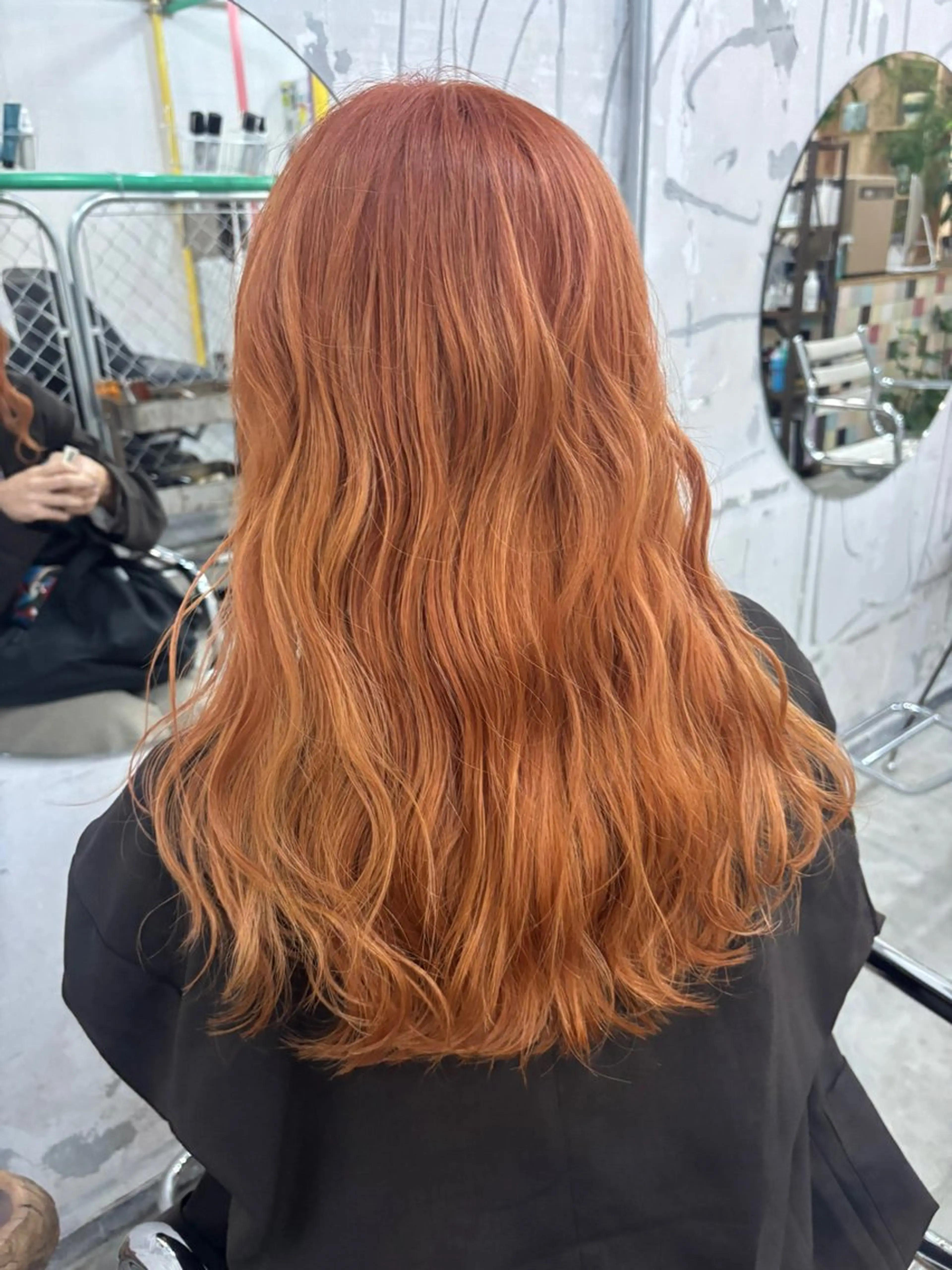 ロング ヘアカラー saru所属・大西 柚羽のヘアスタイル