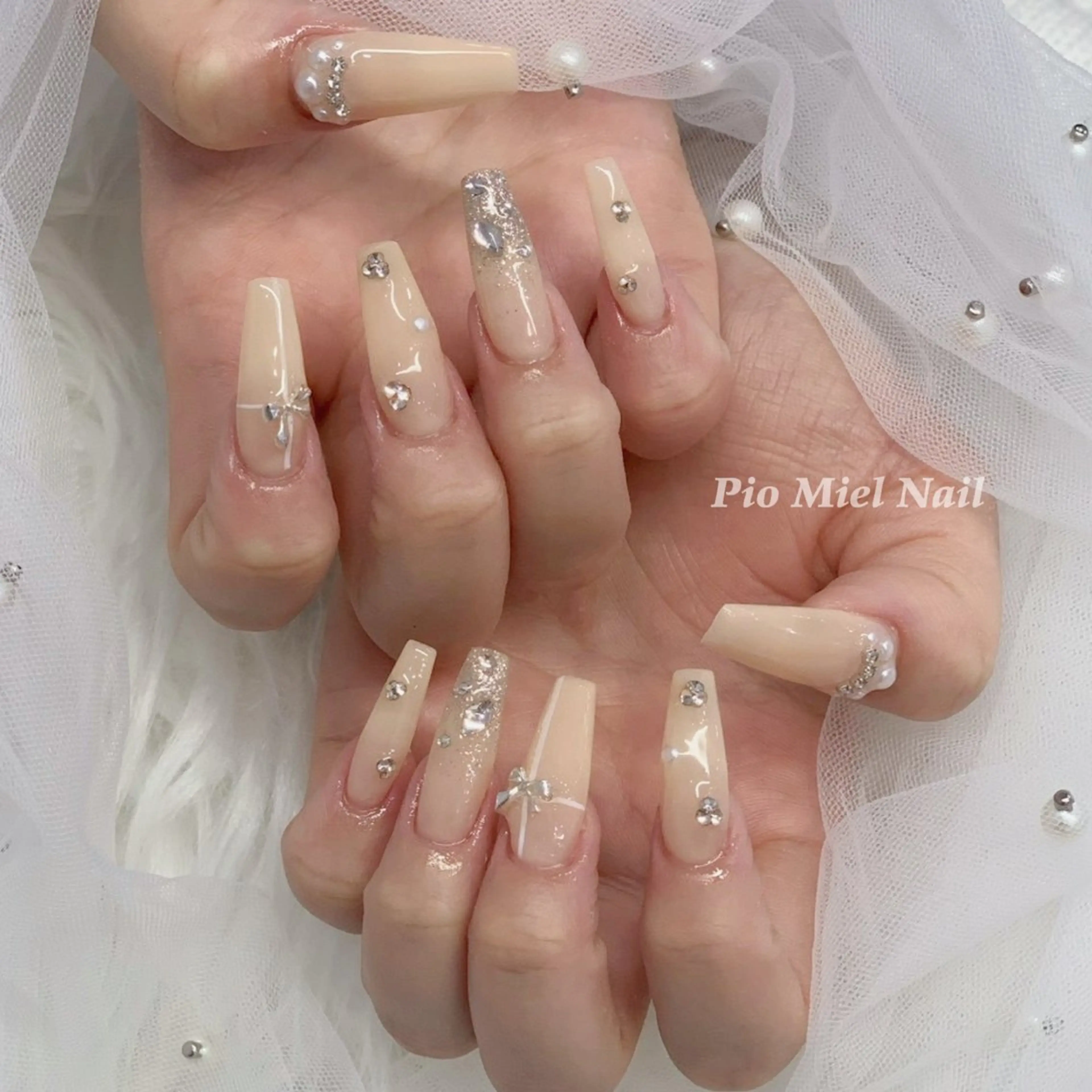 ネイル フレンチネイル 韓国ネイル マグネットネイル ニュアンスネイル ワンカラーネイル ハンドネイル Pio Mielのネイルデザイン
