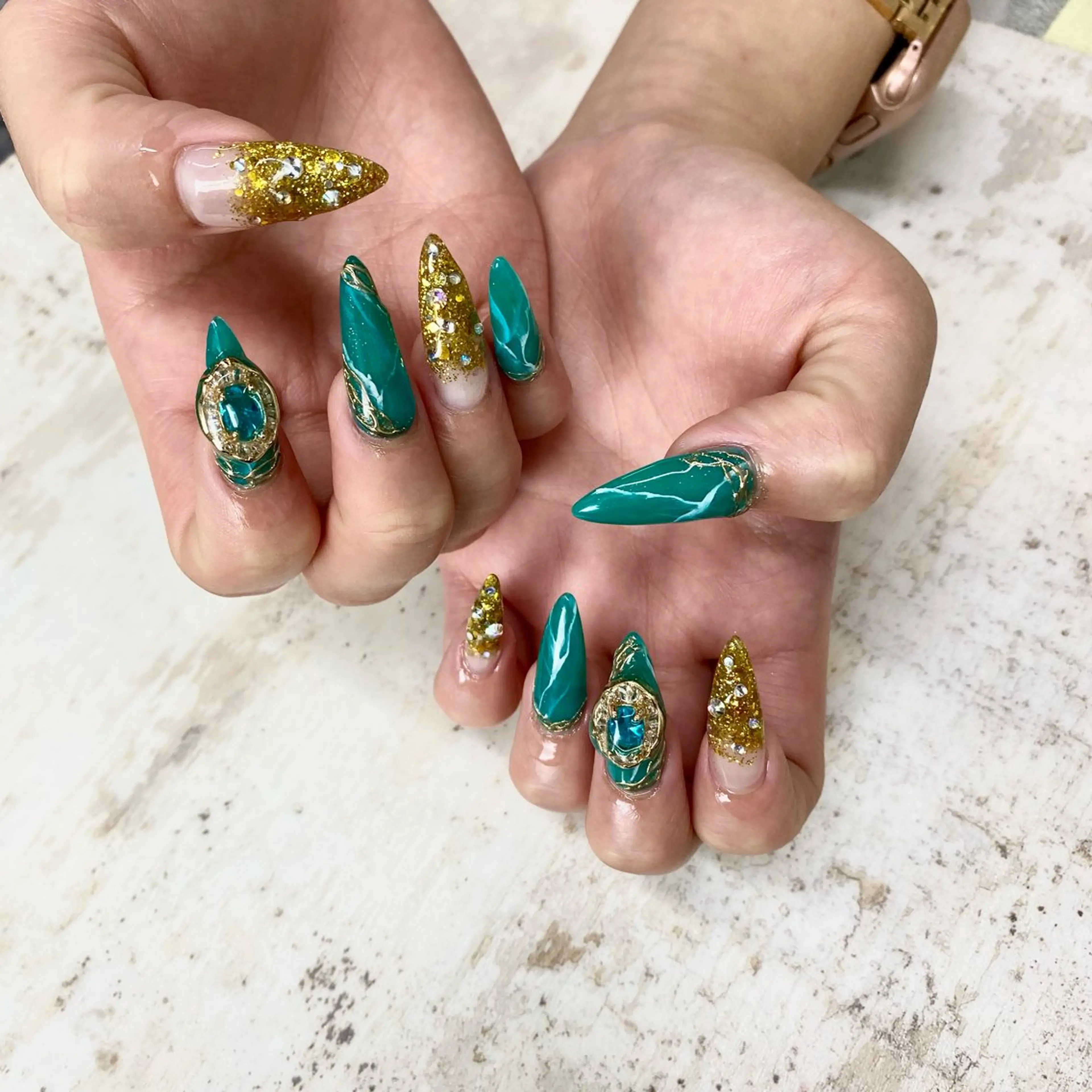 ネイル ハンドネイル 山﨑 葉月のネイルデザイン