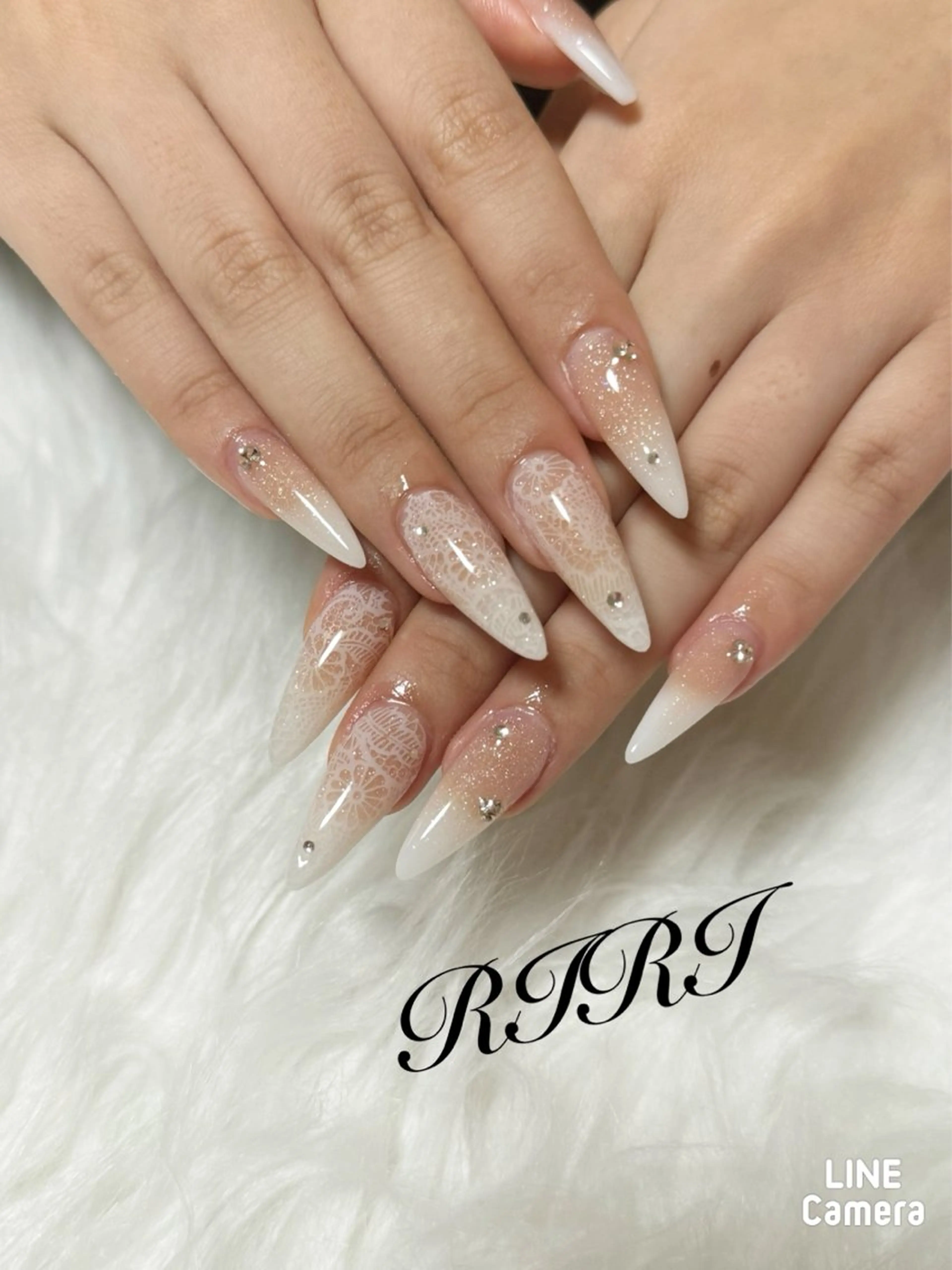 ネイル 成人式 ジェルネイル レース ロングネイル スカルプネイル ハンドネイル riri オーナーのネイルデザイン