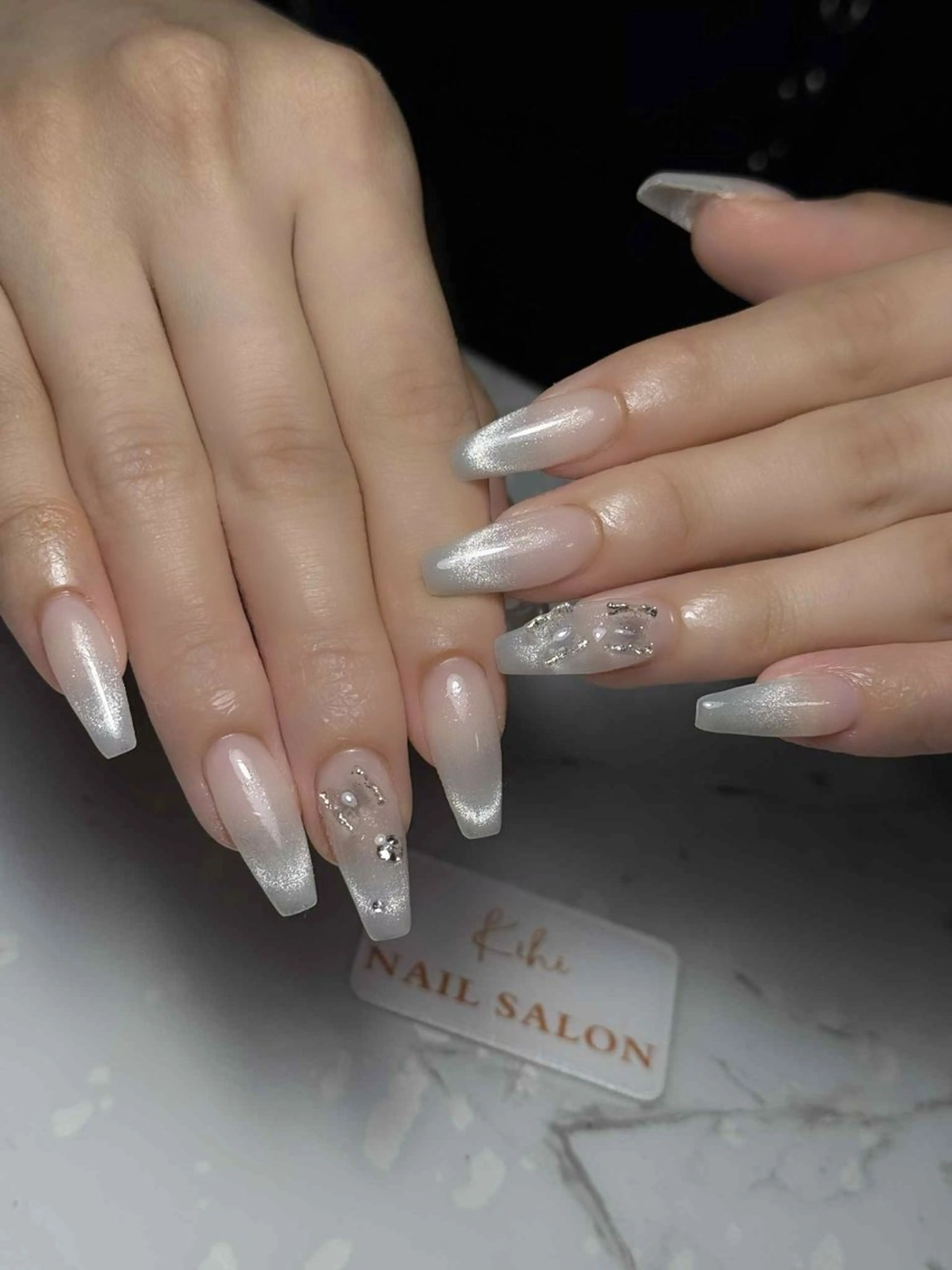 ネイル アートネイル フレンチネイル ジェルネイル グラデーション 韓国ネイル ハンドネイル さくら💮💮 【オフ無料】のネイルデザイン