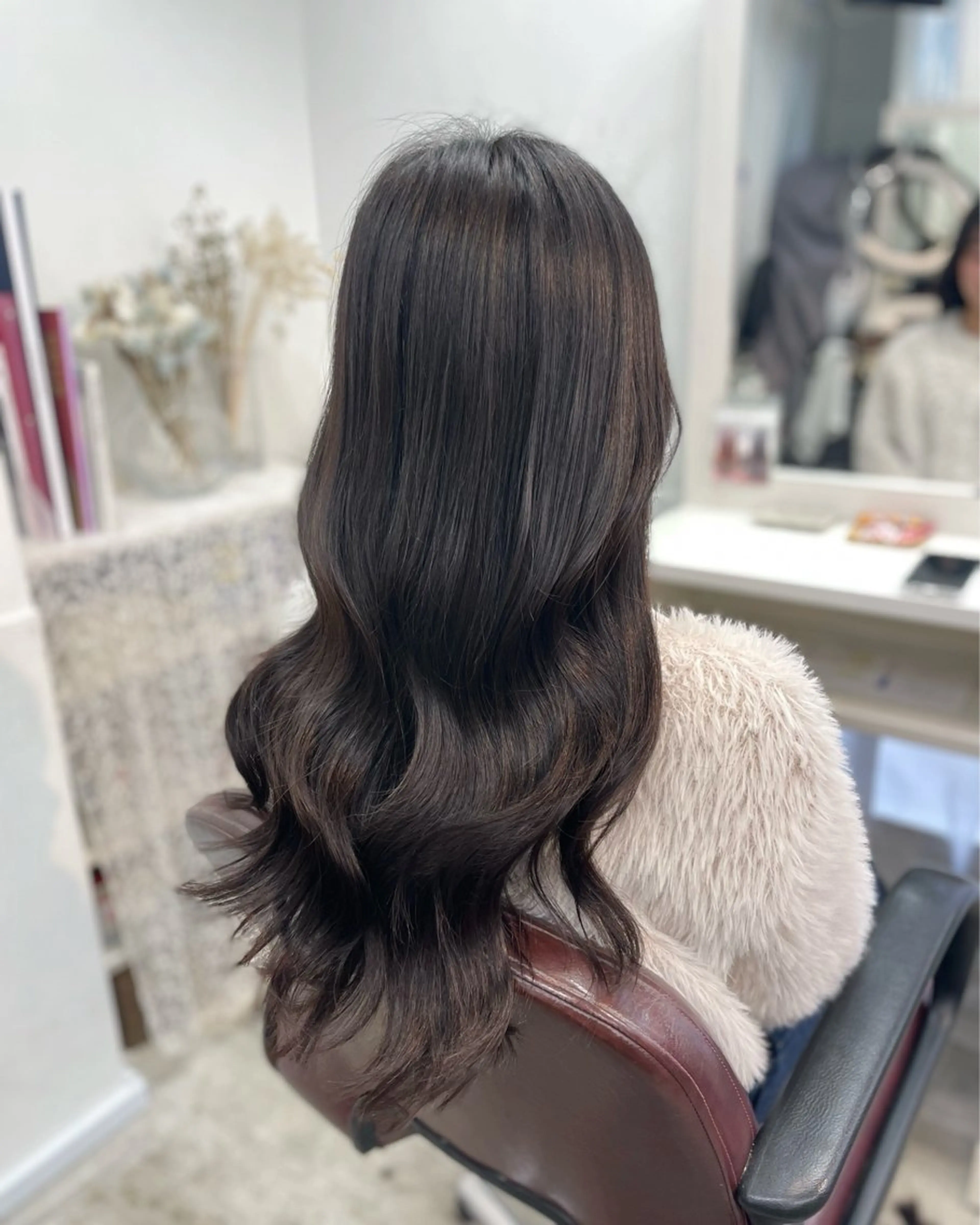 ロング カラー カット ヘアカラー エクステ ヘアセット 韓国ヘア🤍髪質改善 🇰🇷AKANEのヘアスタイル