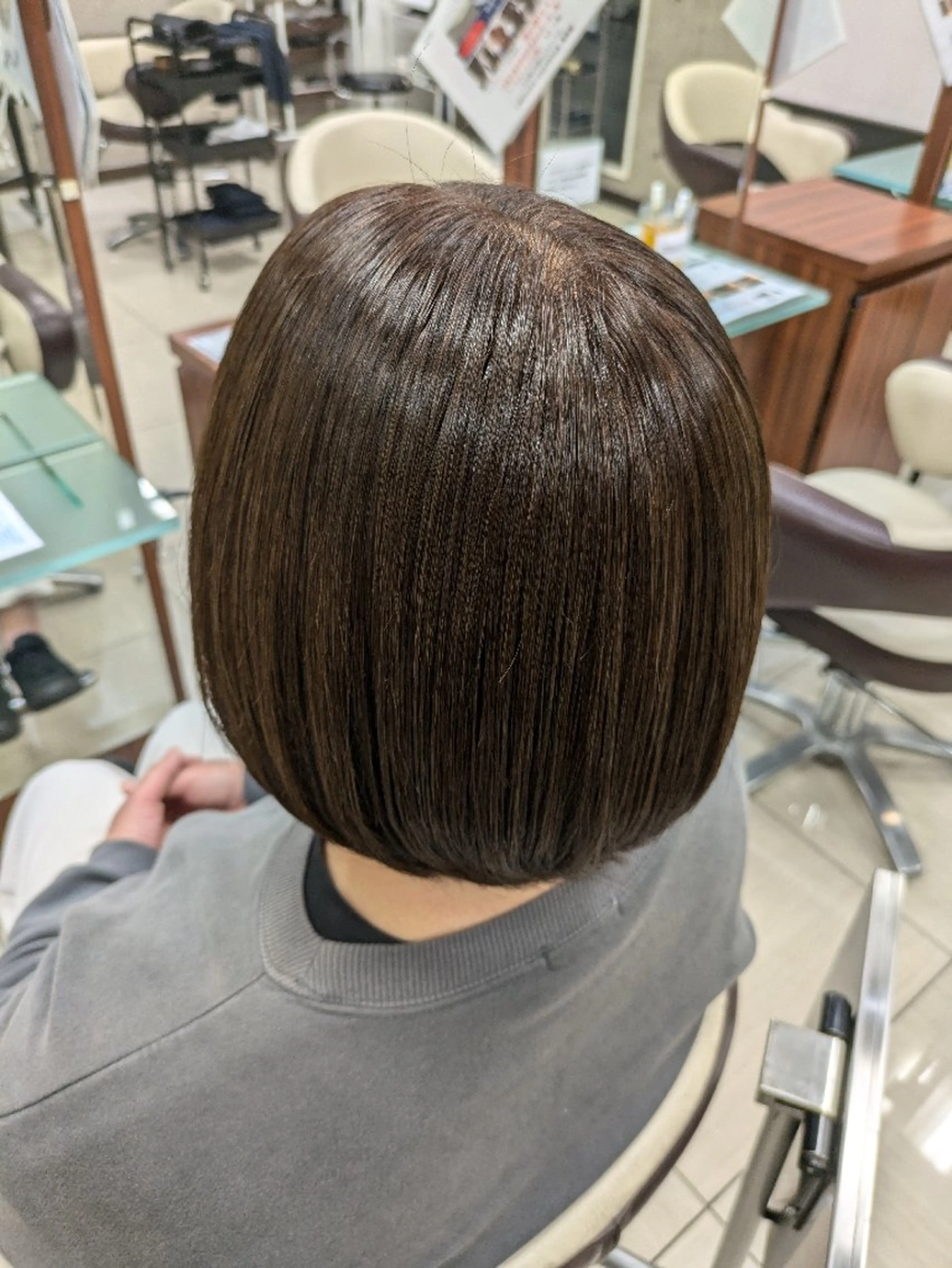 ショート ヘアカラー 小林 凜のヘアスタイル