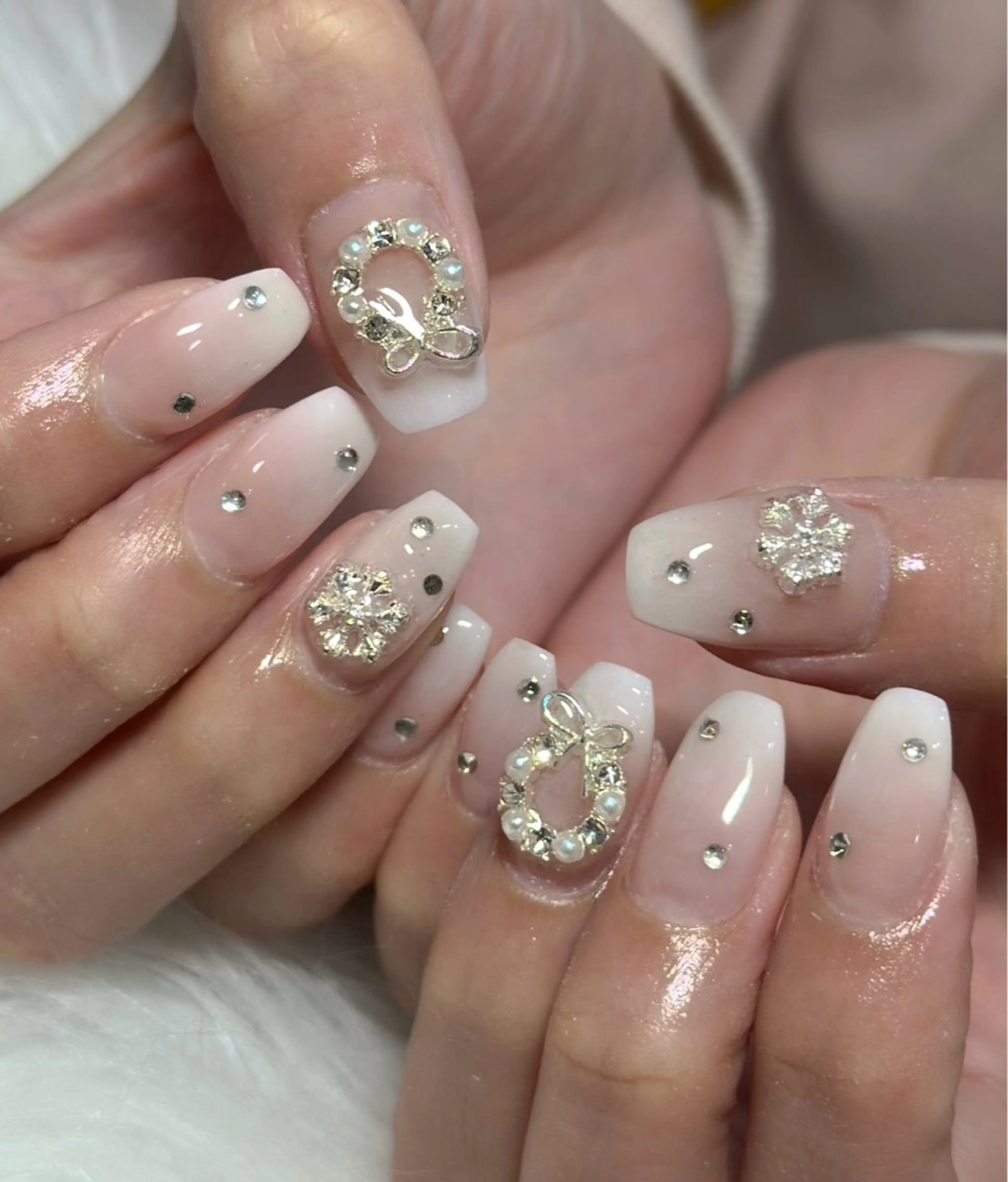 ネイル ハンドネイル LAVISH nanamiのネイルデザイン