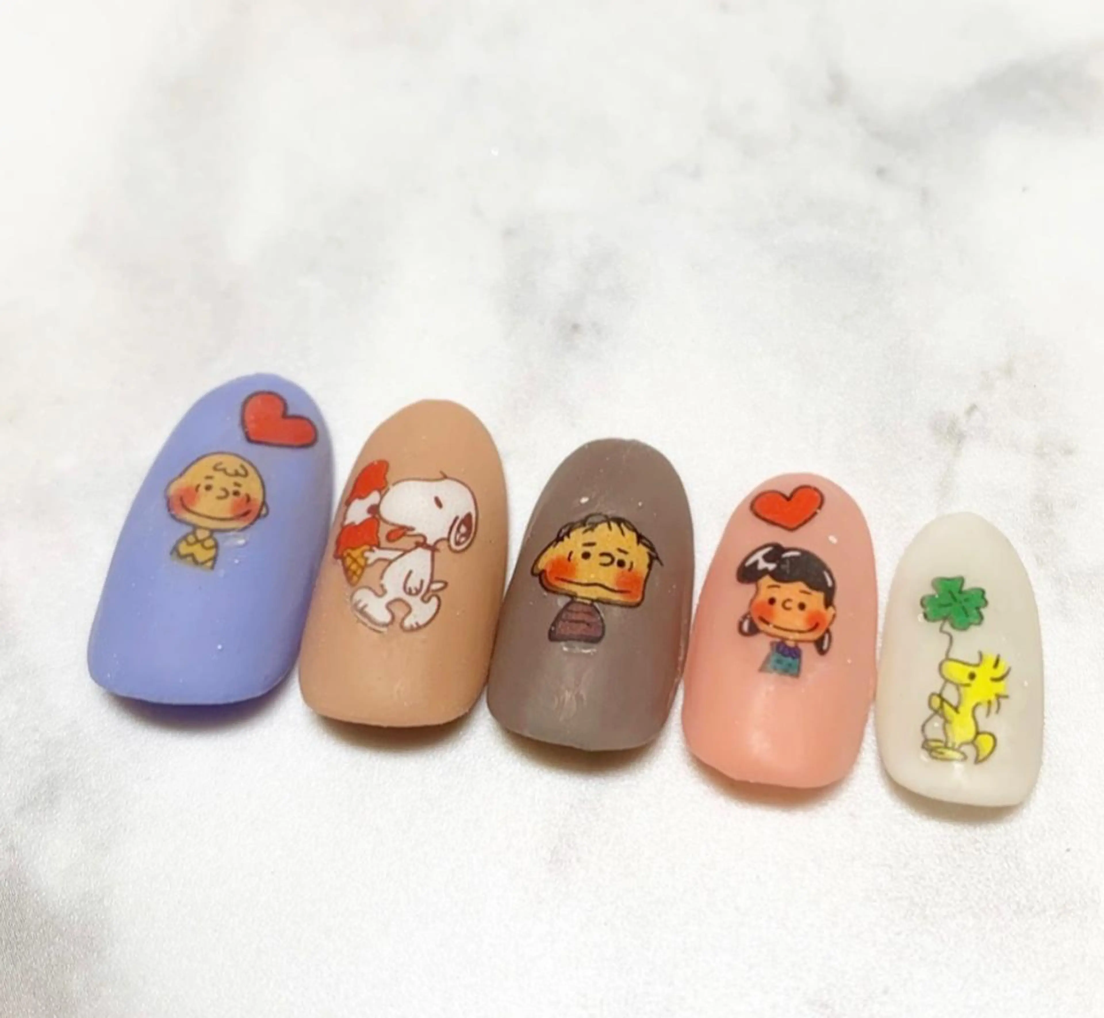 ネイル 駒月 明日香のネイルデザイン