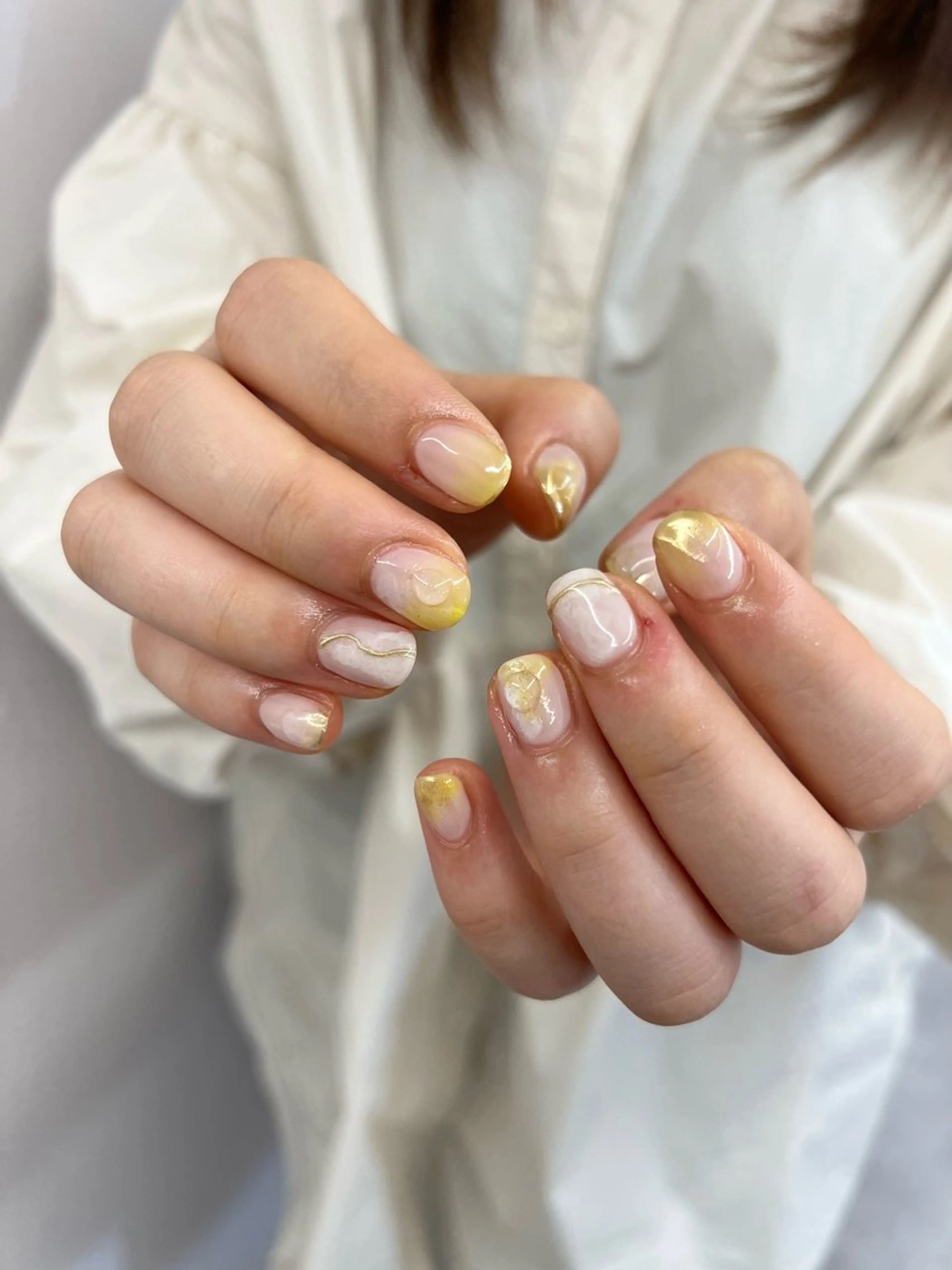 ネイル ジェルネイル ゴールド グラデーション 韓国ネイル ミラーネイル ハンドネイル ハンドケア Bana_ Nailのその他イメージ