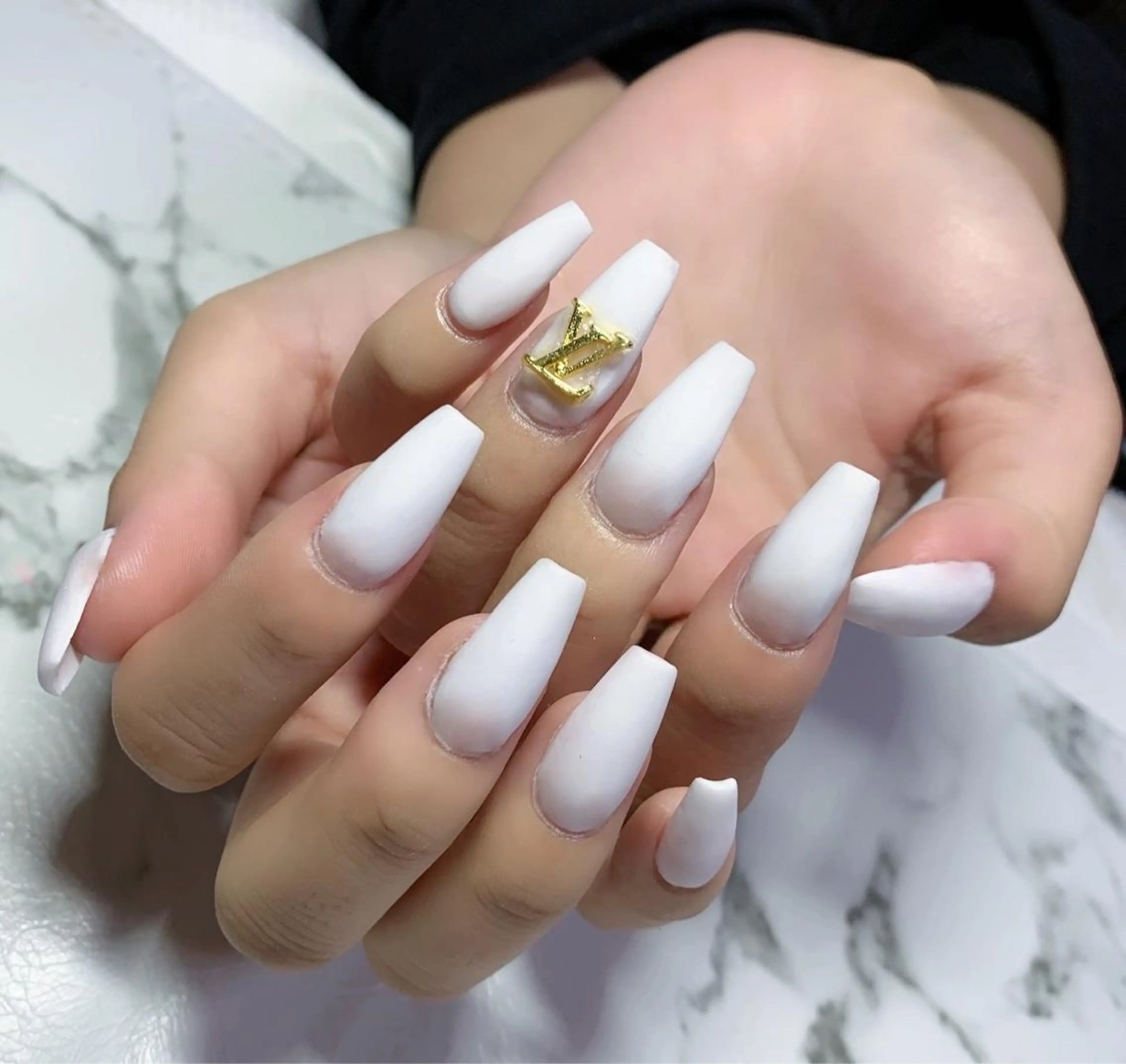 ネイル アニマル柄 アートネイル ジェルネイル ニュアンスネイル ワンカラーネイル ハンドネイル x.1.0.nail ♡Cのネイルデザイン