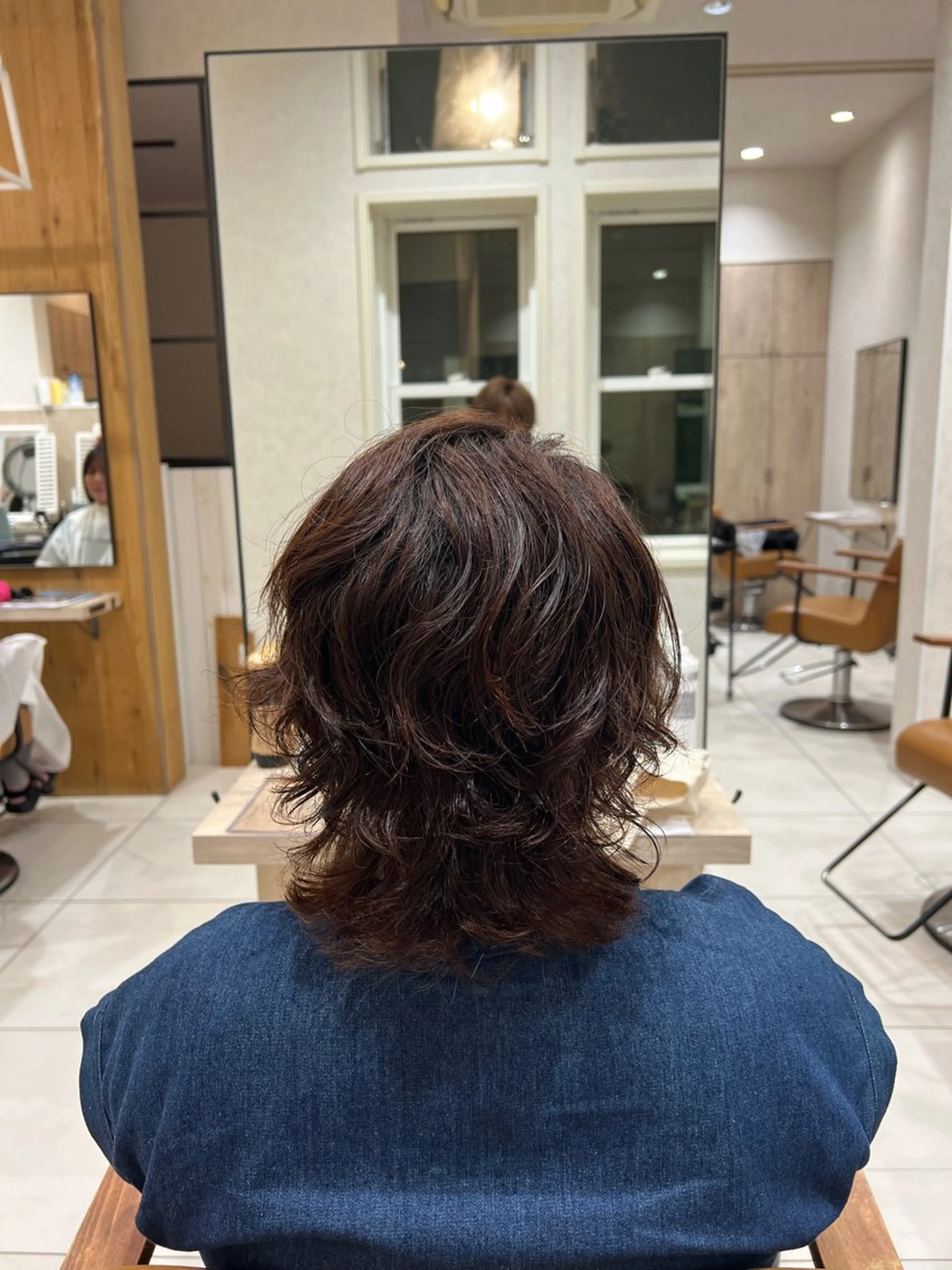 パーマ ウルフカット レディースショート／ メンズパーマ／足立のヘアスタイル