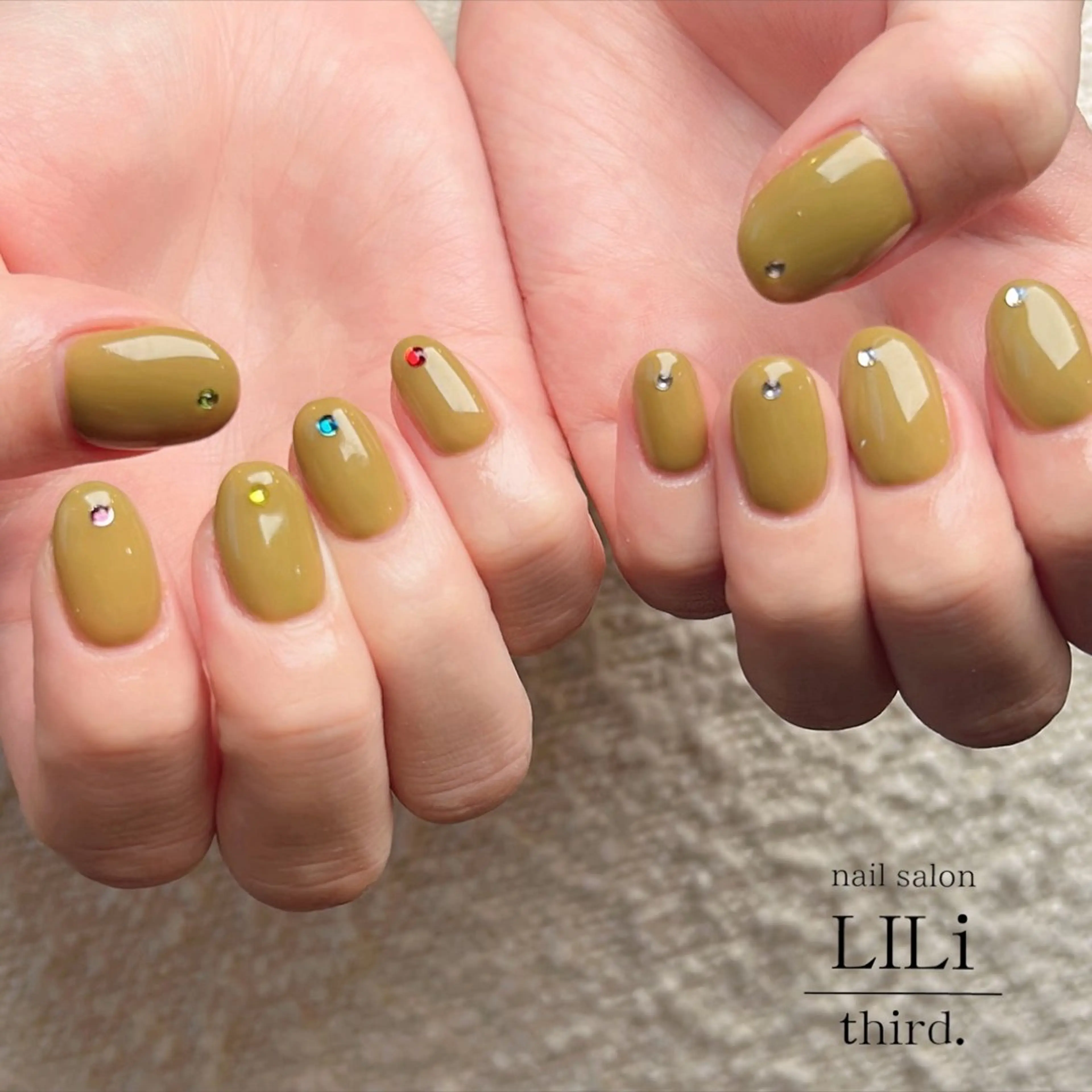 ネイル オフィスネイル シンプルネイル ストーンネイル ハンドネイル Saya ᵕ̈*のネイルデザイン
