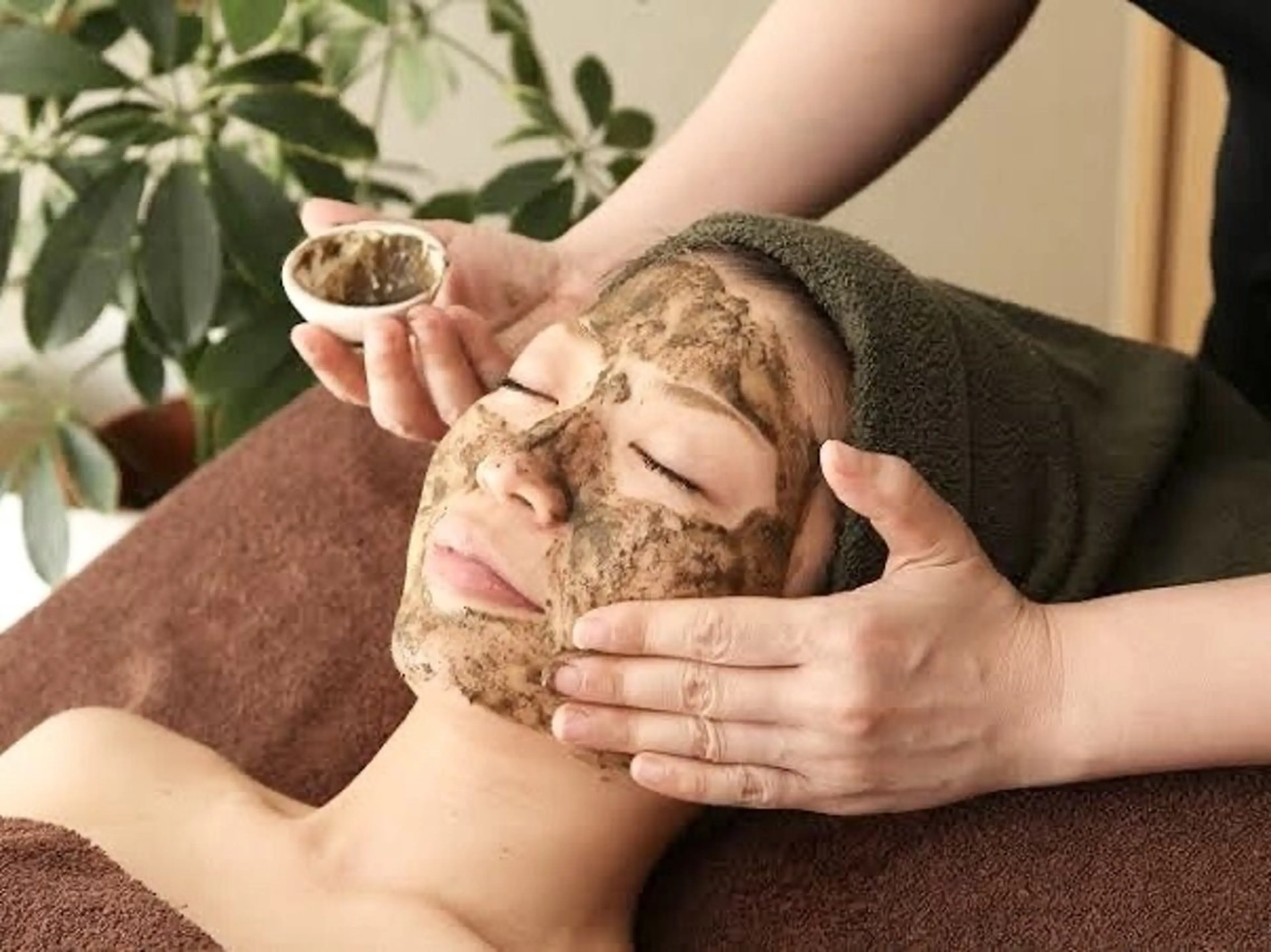 【剥離なしハーブピーリング🌿‬】ニキビ.毛穴の黒ずみ.開き.くすみが気になる方にオススメ◎の写真