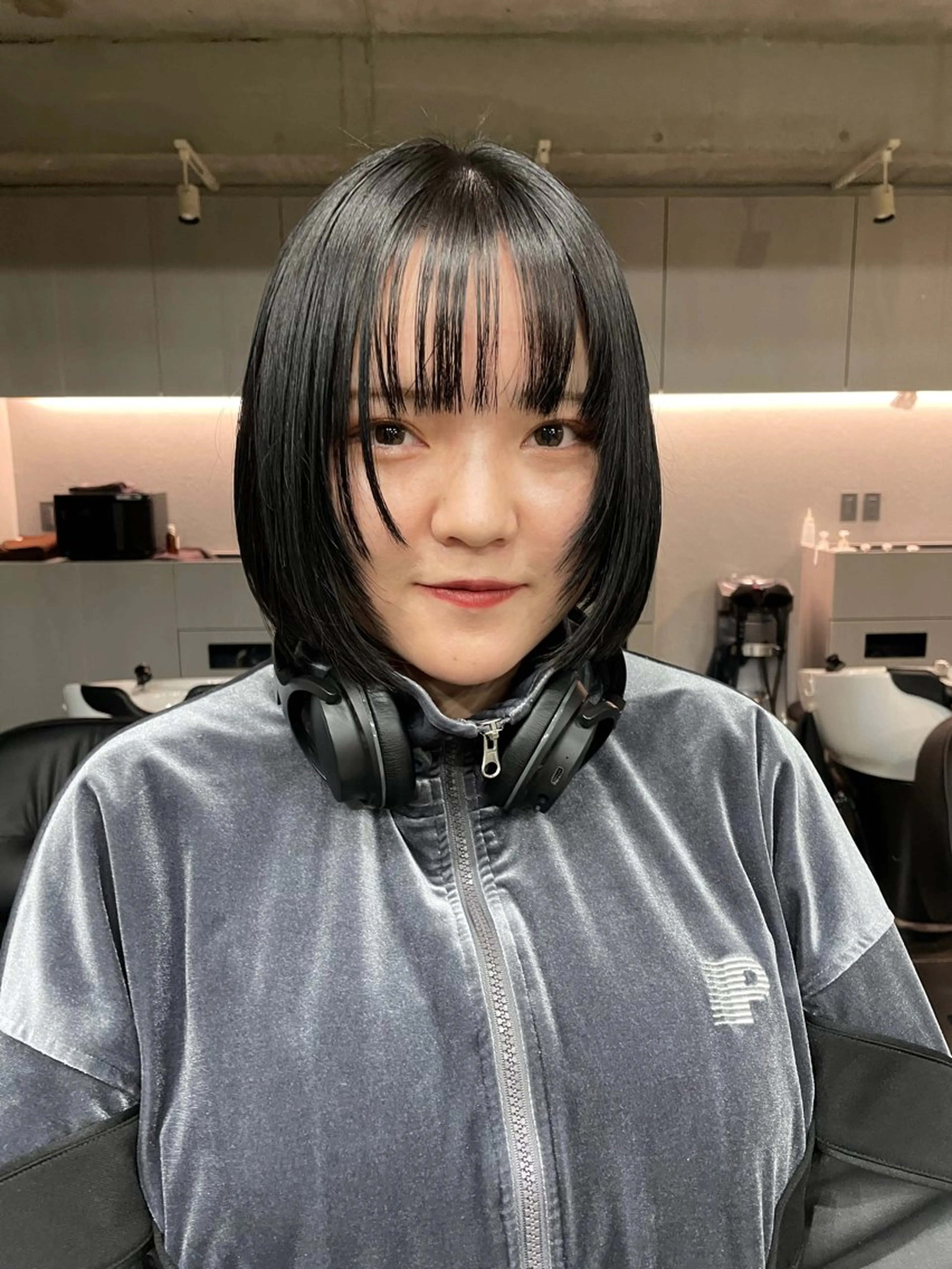 ミディアム カラー カット ヘアカラー トリートメント 表参道/髪質改善・ 透明感 colorのヘアスタイル