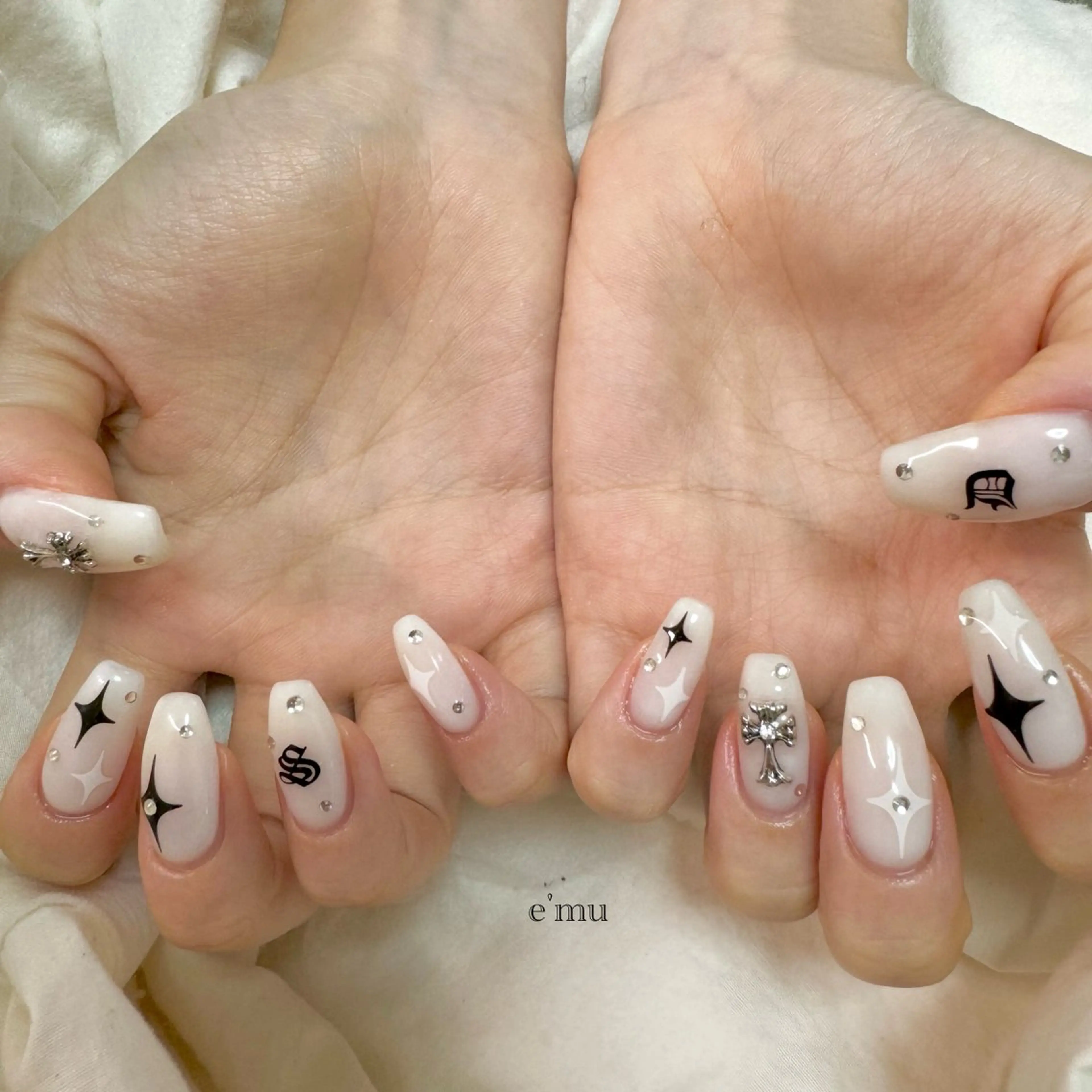 ネイル 韓国ネイル ハンドネイル nail salon e'mu💐のネイルデザイン