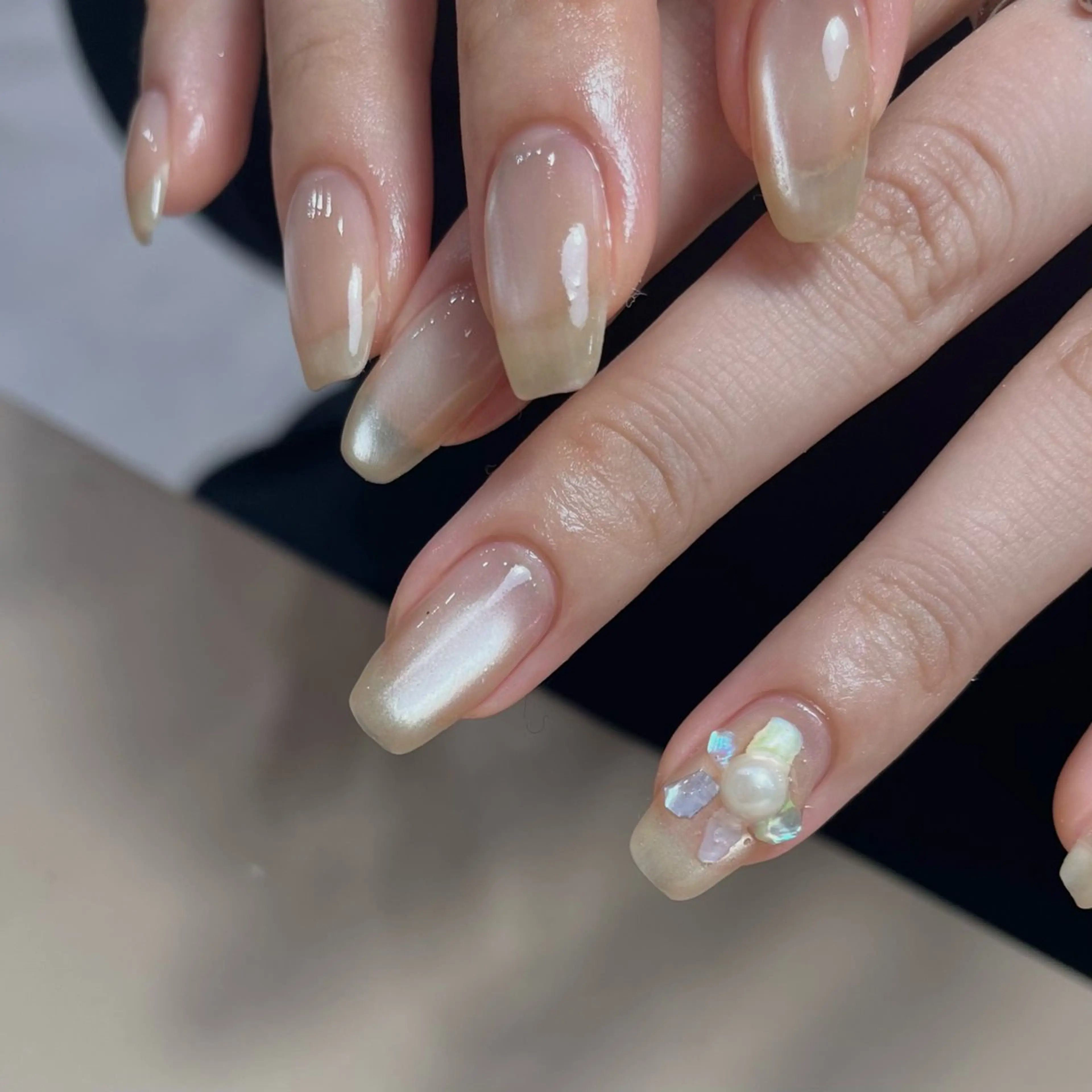 ネイル ハンドネイル Halo Nail 【ハロネイル】のネイルデザイン