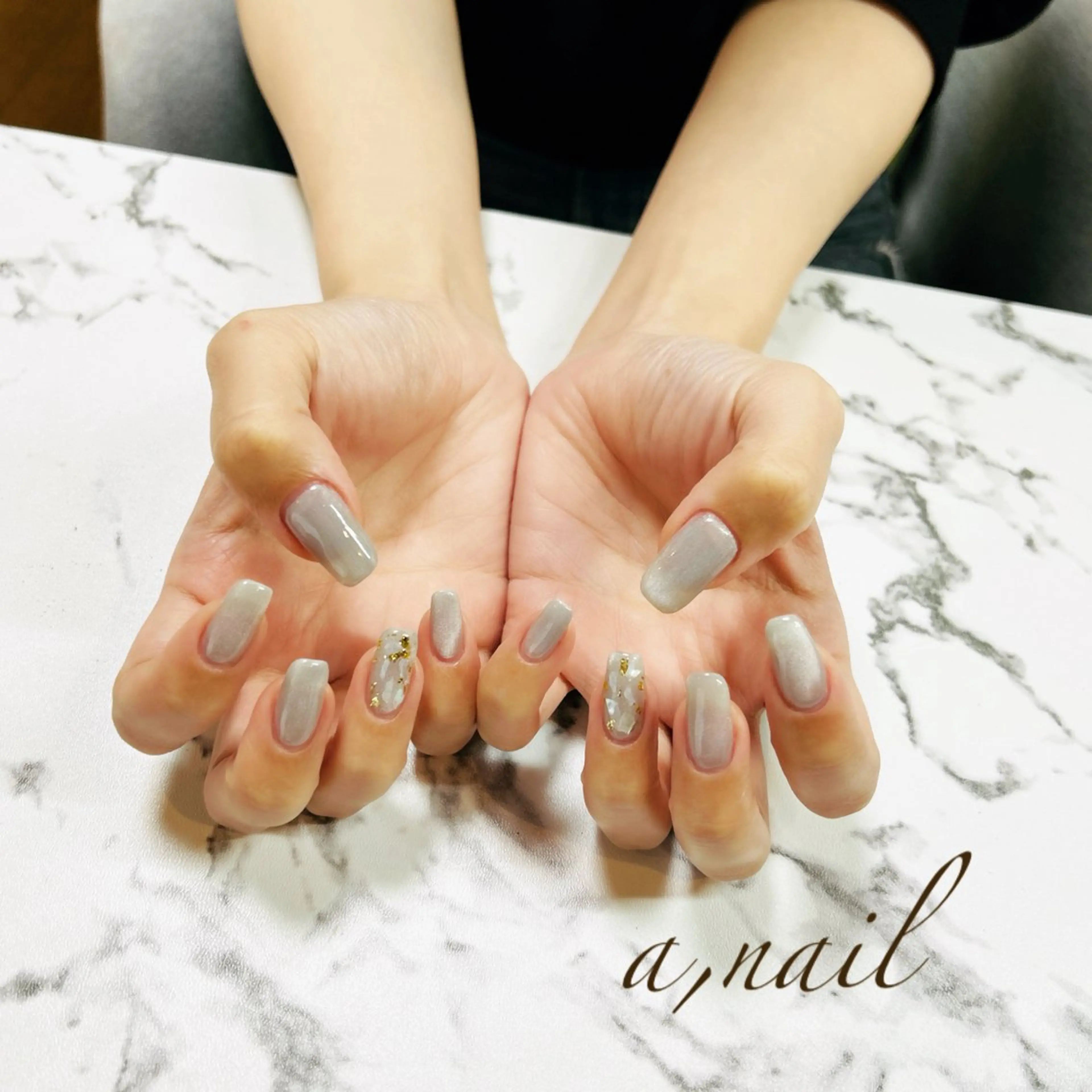 ネイル キラキラネイル ラメ(グリッター) マグネットネイル オフィスネイル シンプルネイル ハンドネイル ネイルサロン エーネイルのネイルデザイン