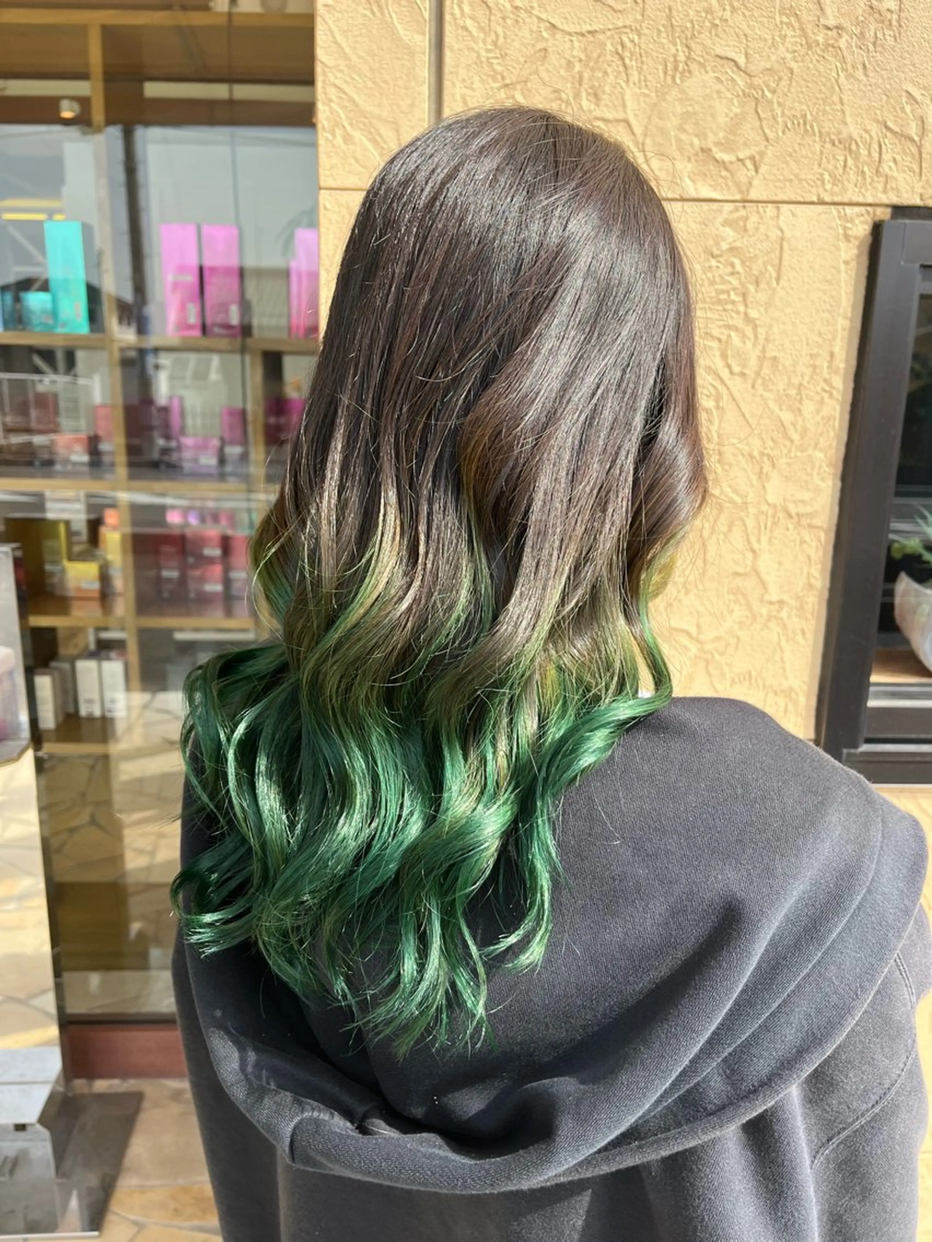 カラー 水口 真穂のヘアスタイル