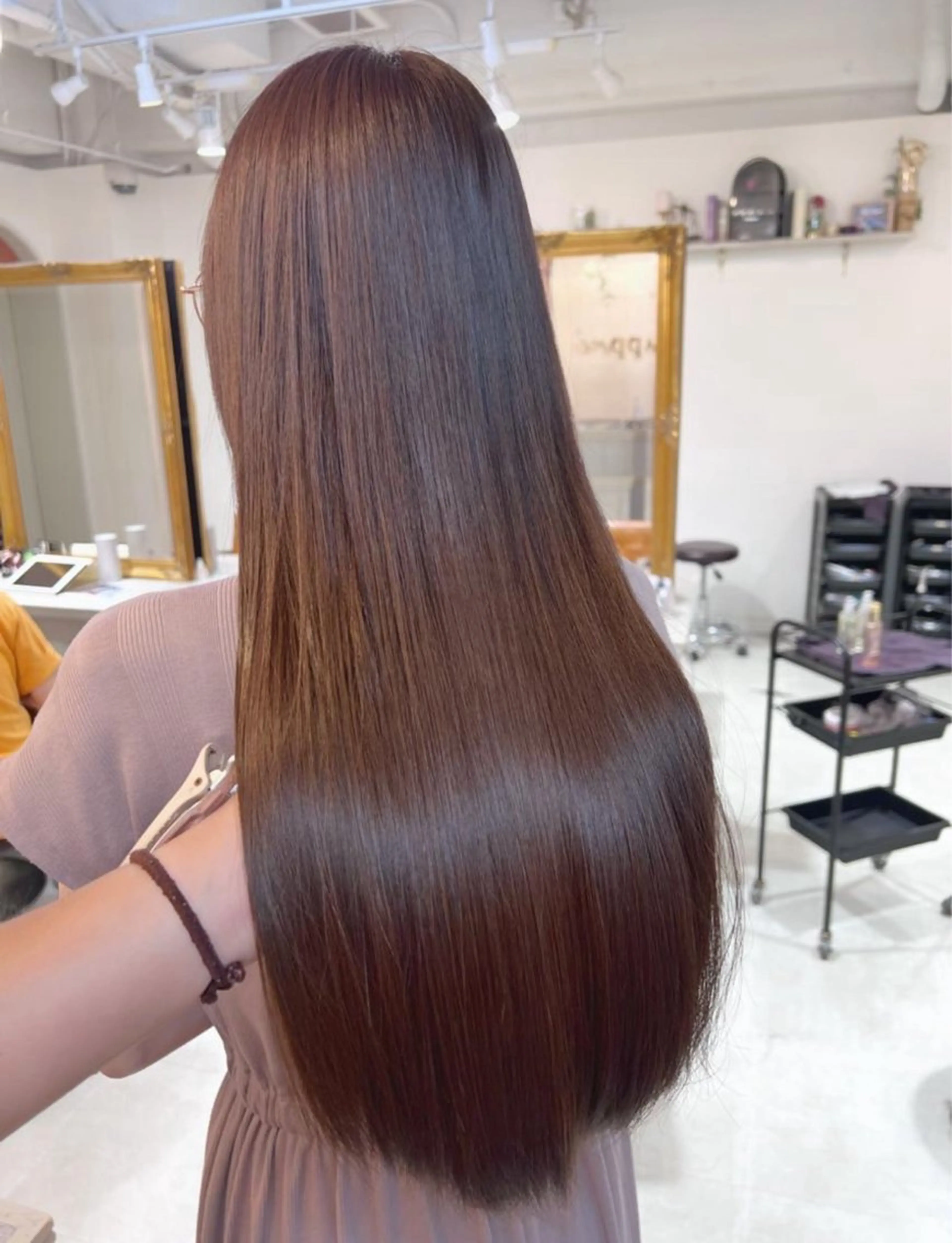 ロング 縮毛矯正 collet岩崎駿王 /ハイトーン/艶髪のヘアスタイル