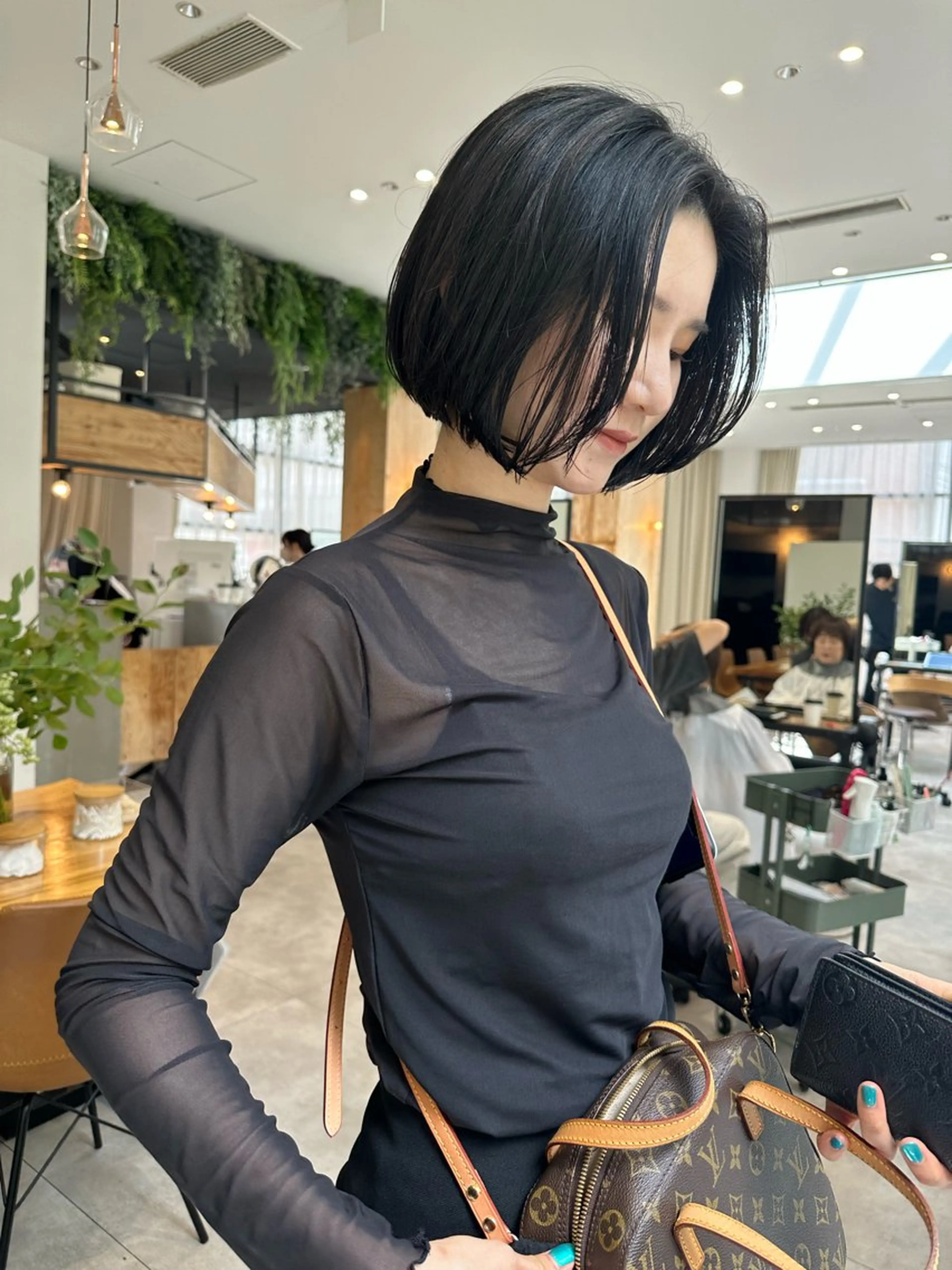 【40代 女性限定✨️】似合わせカット+透明感カラーの写真