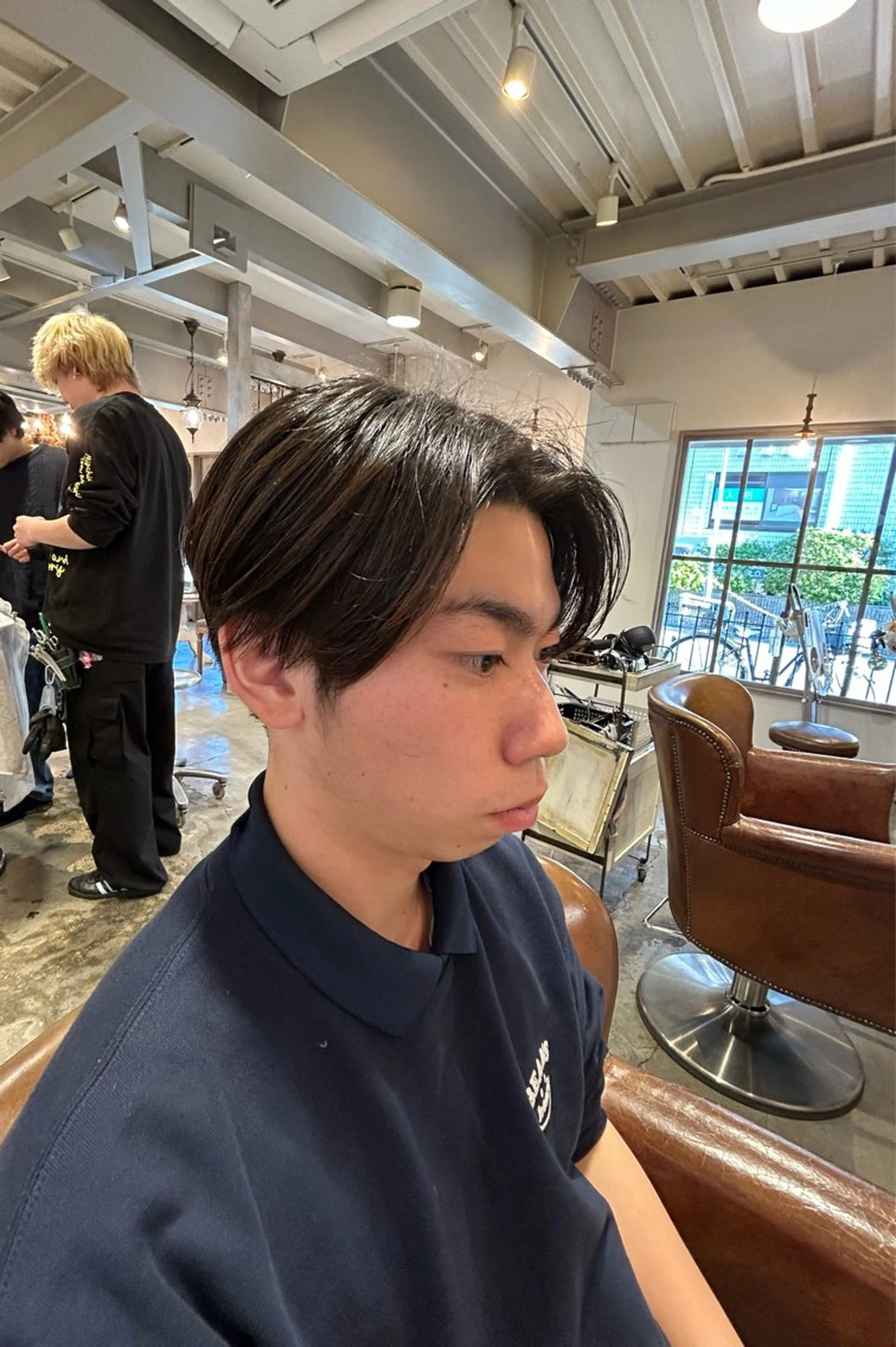 メンズ センターパート 岩田 陸のヘアスタイル