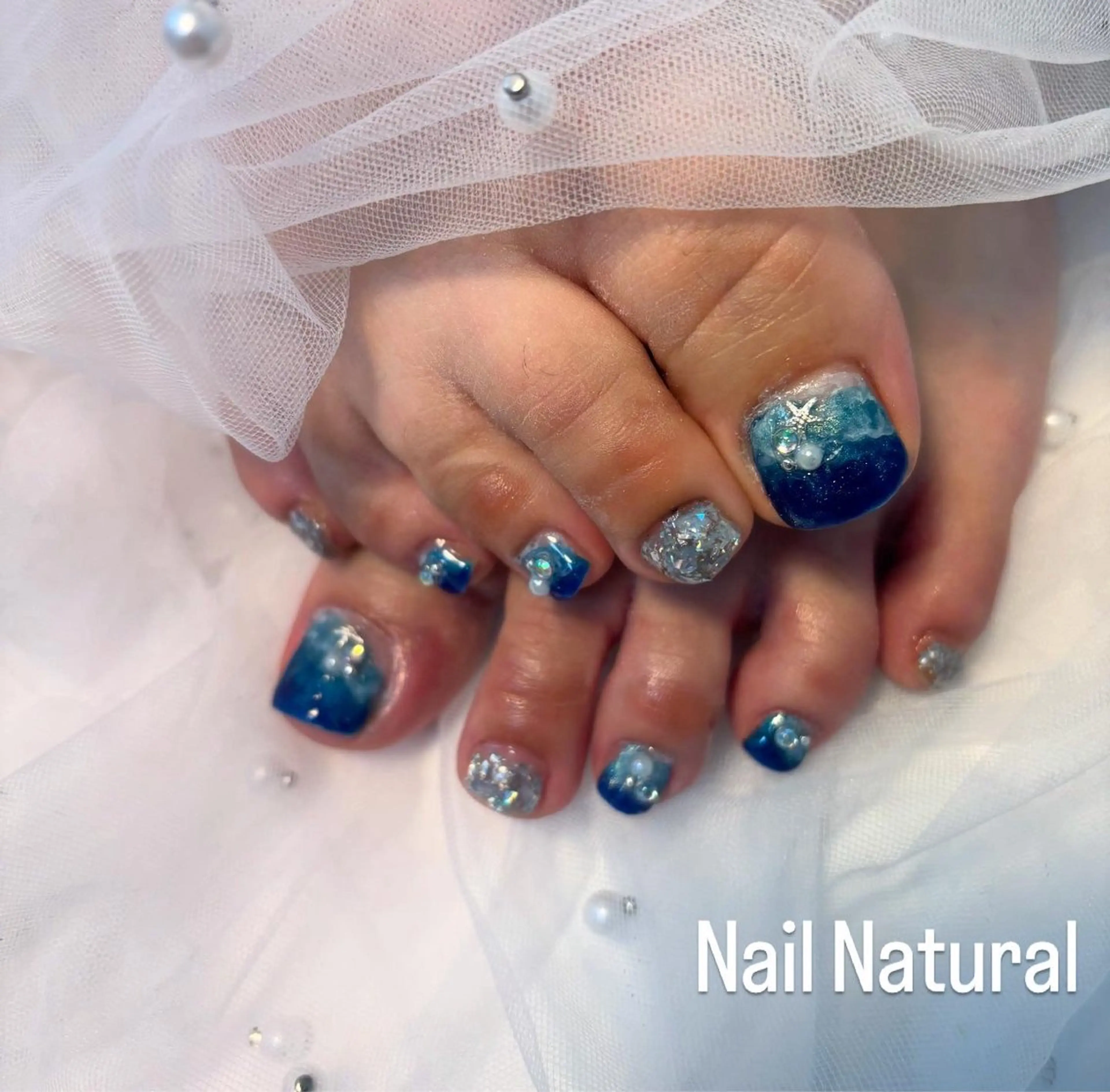 ネイル フラッシュネイル フットネイル フレンチネイル ジェルネイル ガラスフレンチ Nail salon Natulalのネイルデザイン