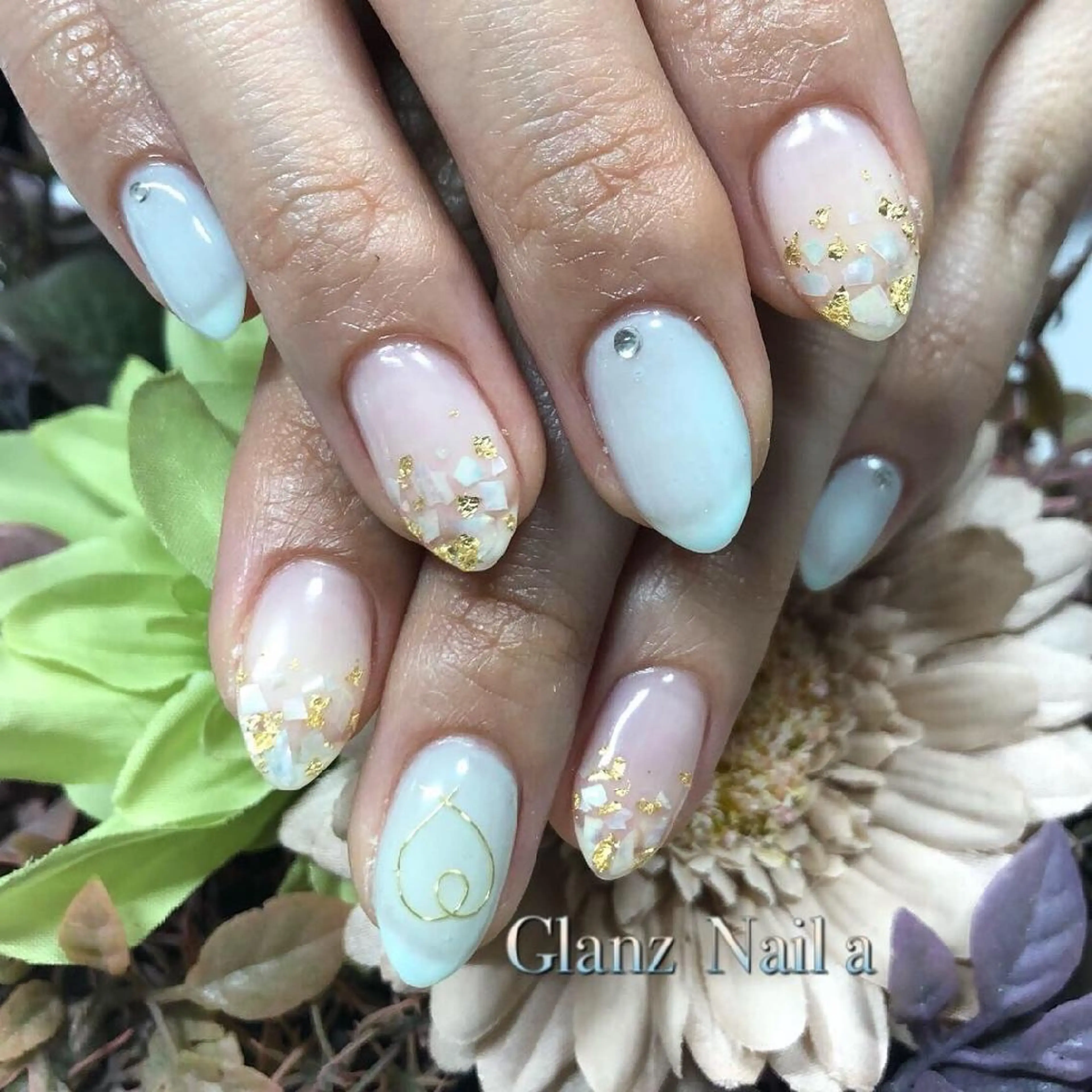 ネイル ニュアンスネイル Glanz  Nail aのネイルデザイン