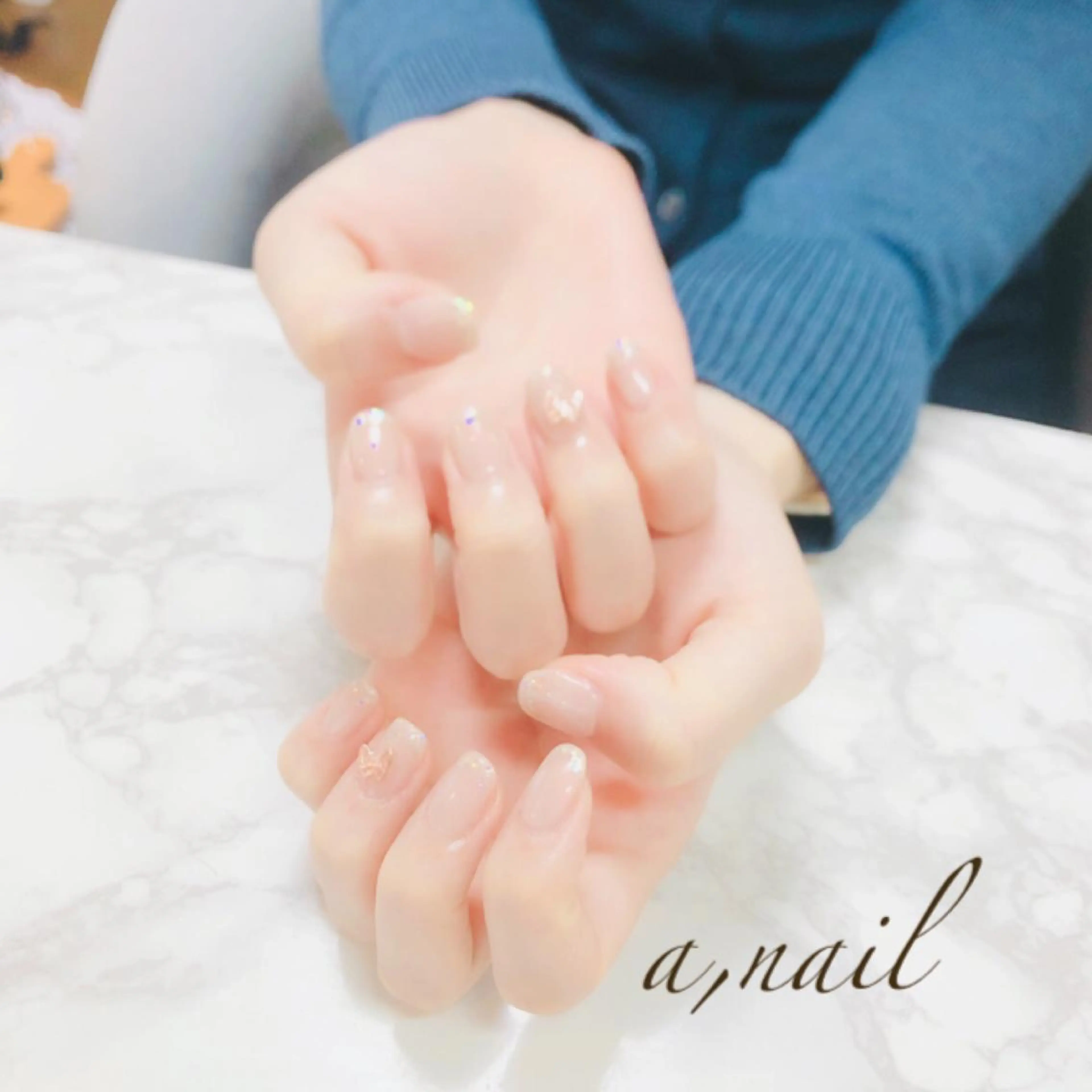 ネイル オーロラネイル フットネイル ジェルネイル グラデーション ラメ(グリッター) ハンドネイル ネイルサロン エーネイルのネイルデザイン