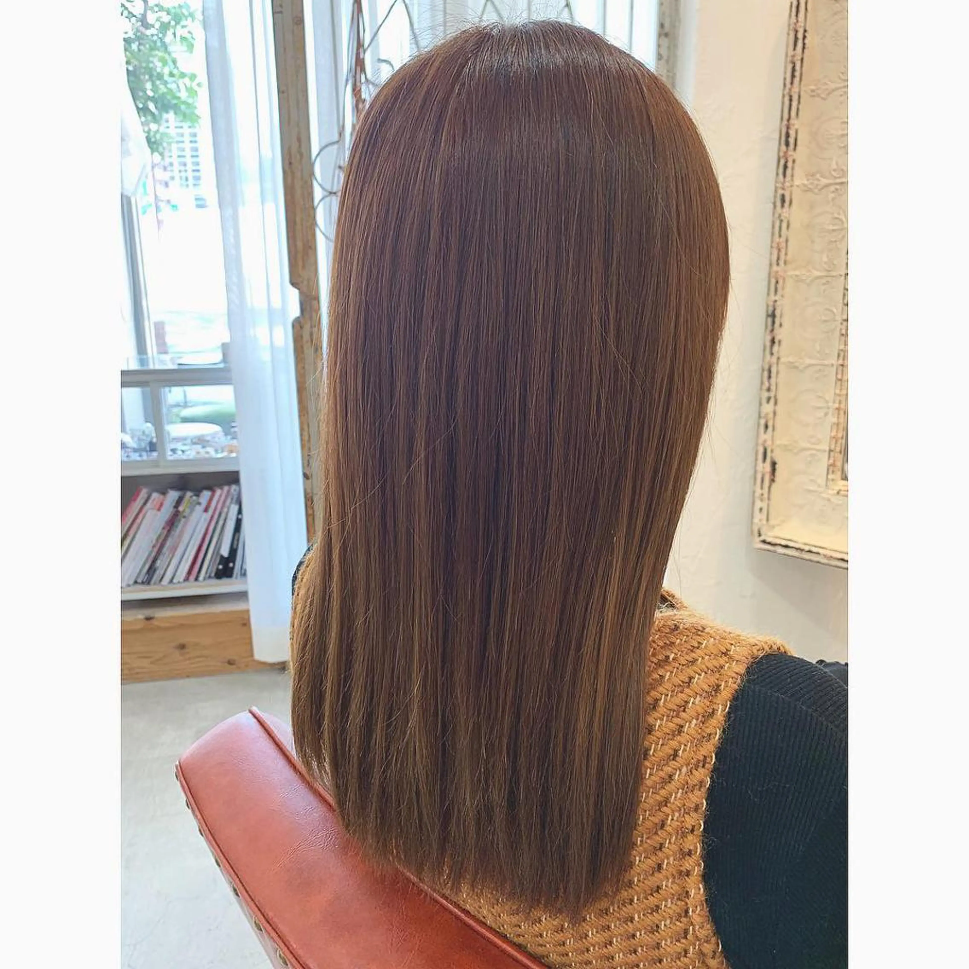 セミロング カラー fio マナミのヘアスタイル