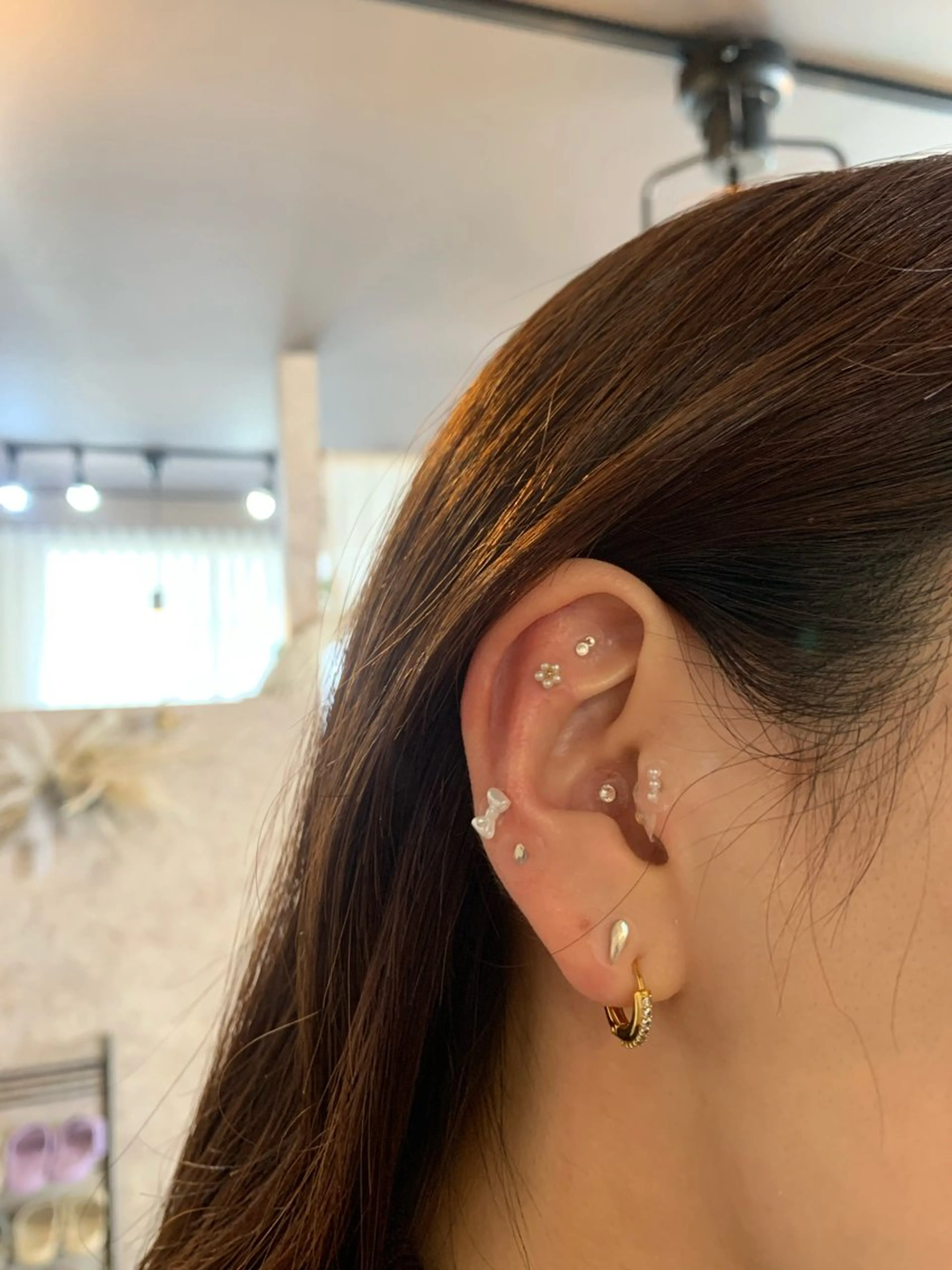 【耳ツボジュエリー👂🏻✨】 3粒(両耳6粒)  初めての方にもおすすめ🔰の写真