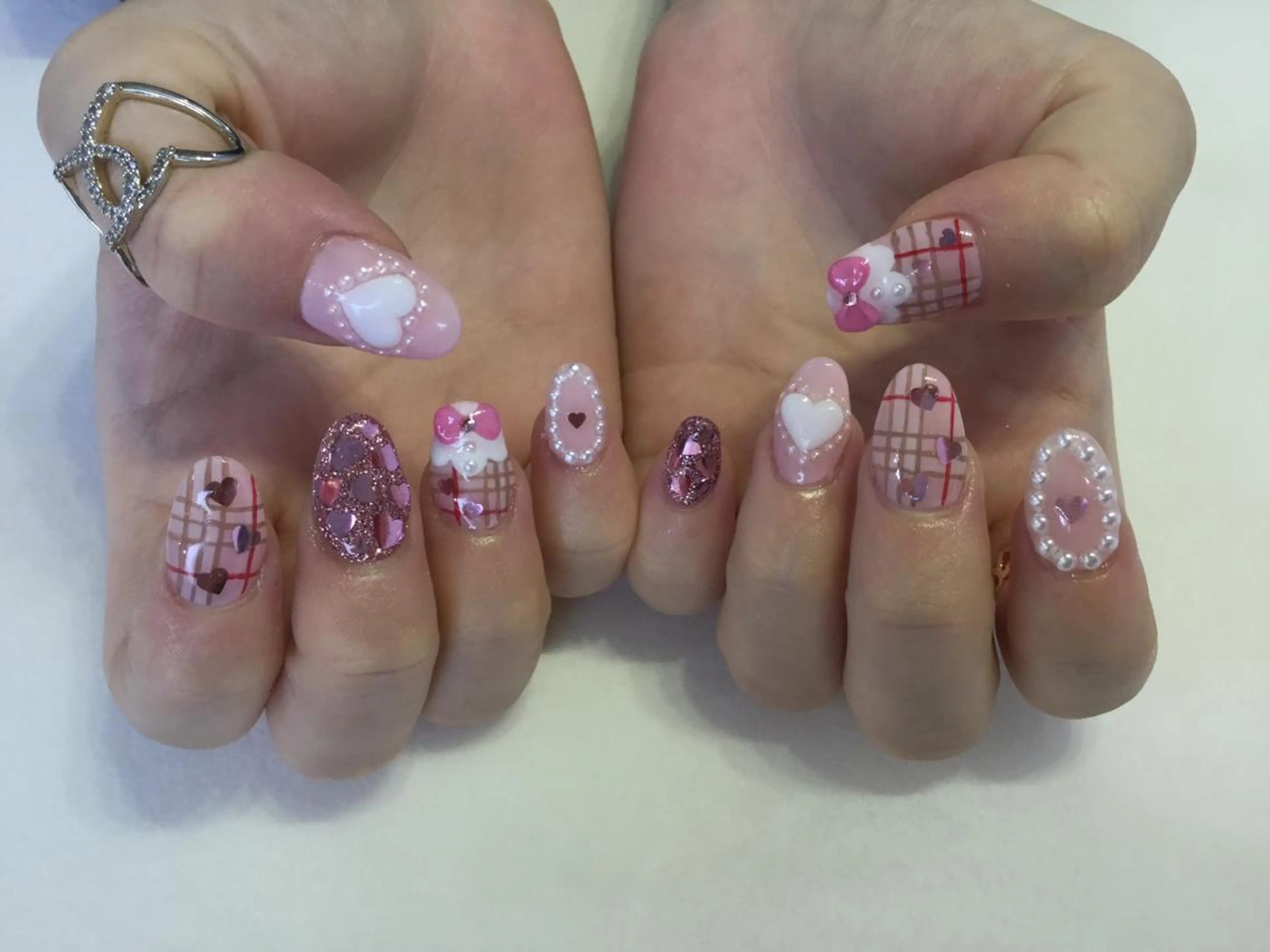 ネイル 💎🐰 saki. m 🐰💎のネイルデザイン