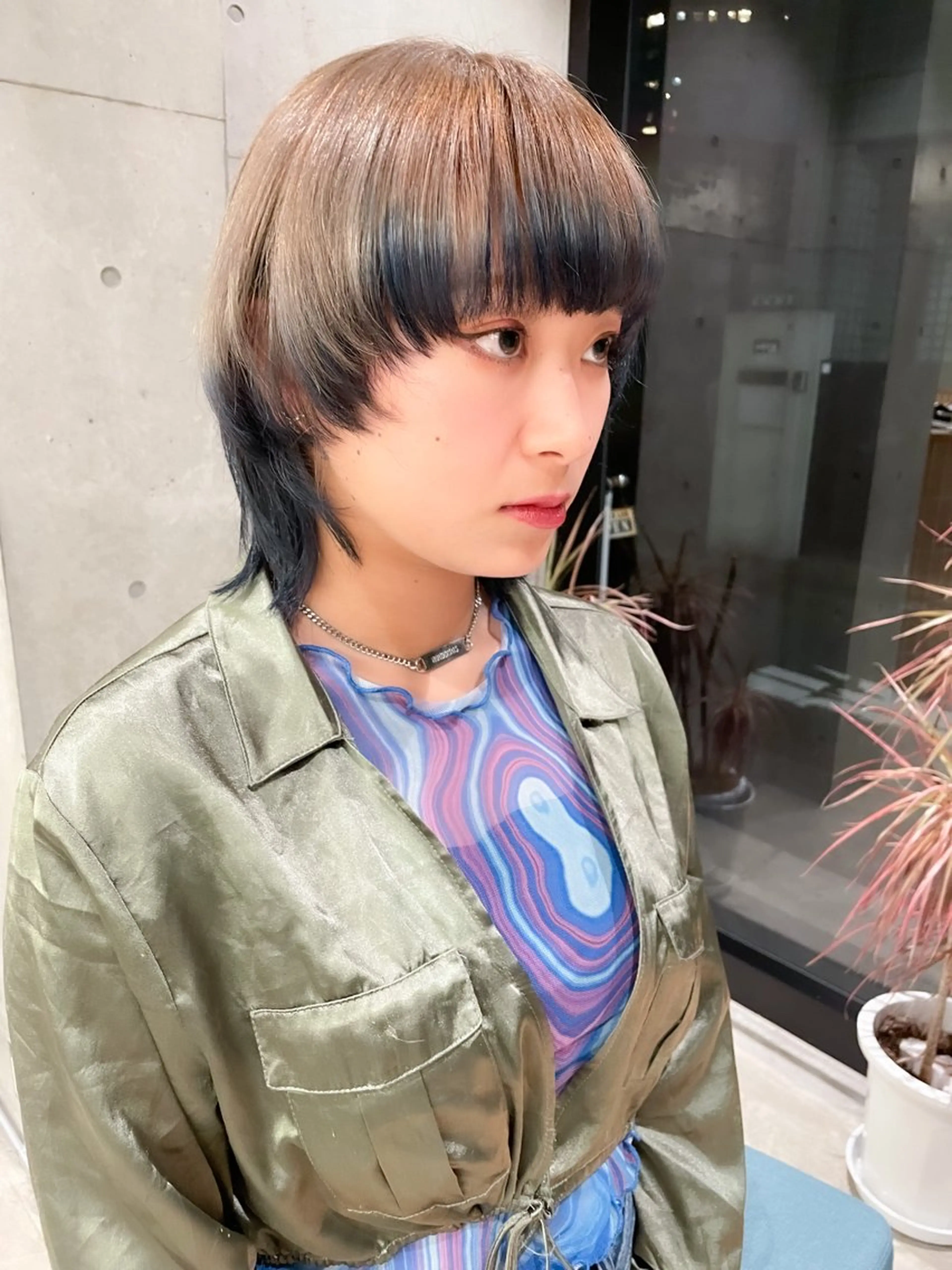 ショート カラー ヘアアレンジ ミニボブ/ブリーチ 🌈MISATOのヘアスタイル