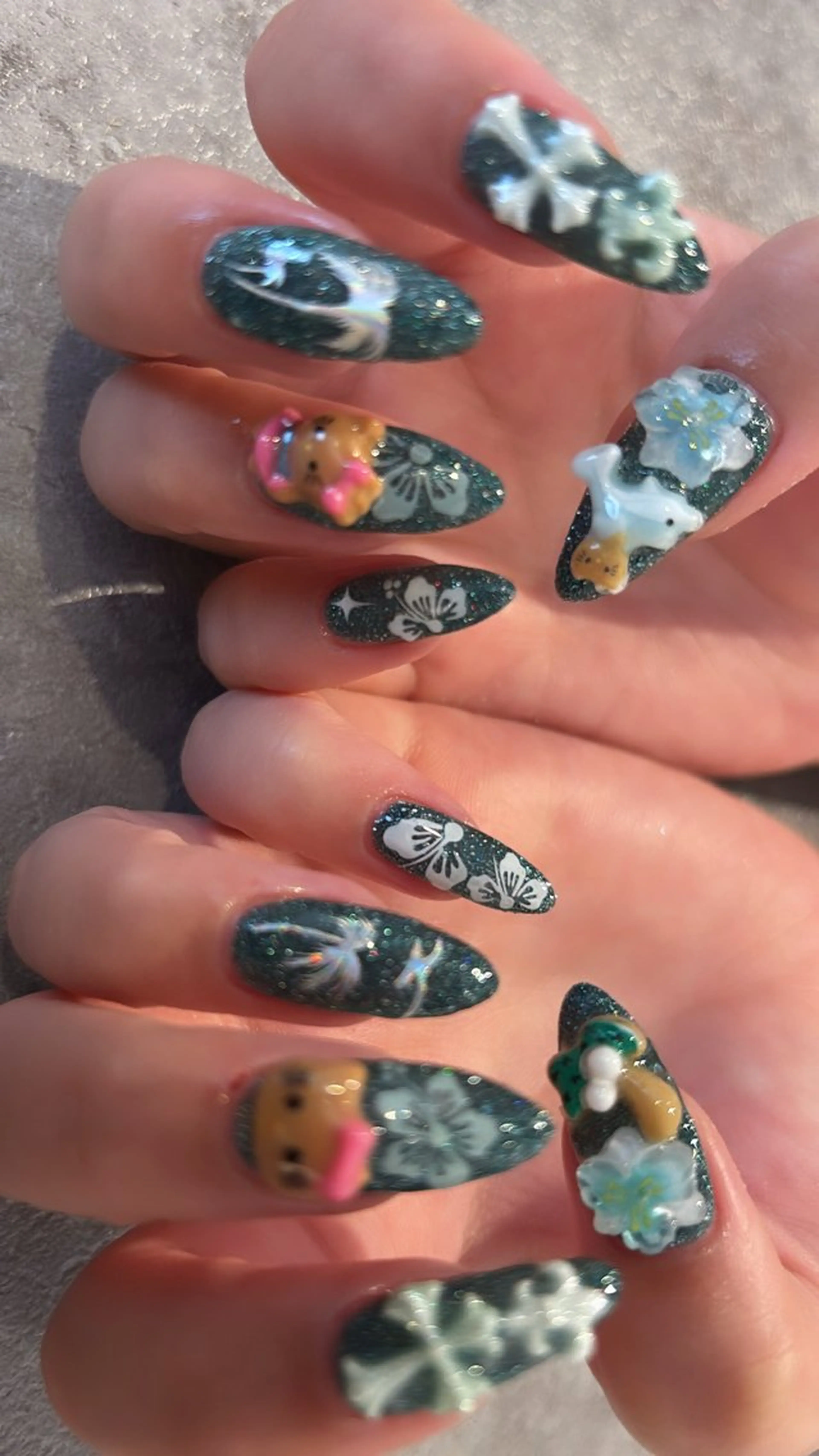 ネイル Mignon所属・Mignon 、のネイルデザイン