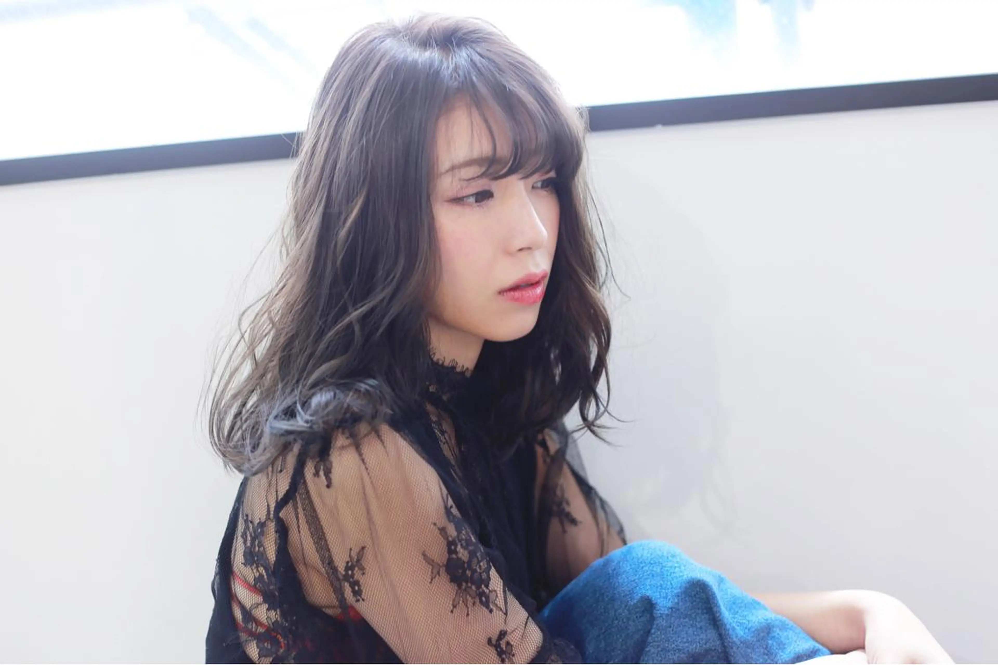 ミディアム ヘアカラー トリートメント ハイトーン/レイヤー /ケアブリーチ石川治のヘアスタイル