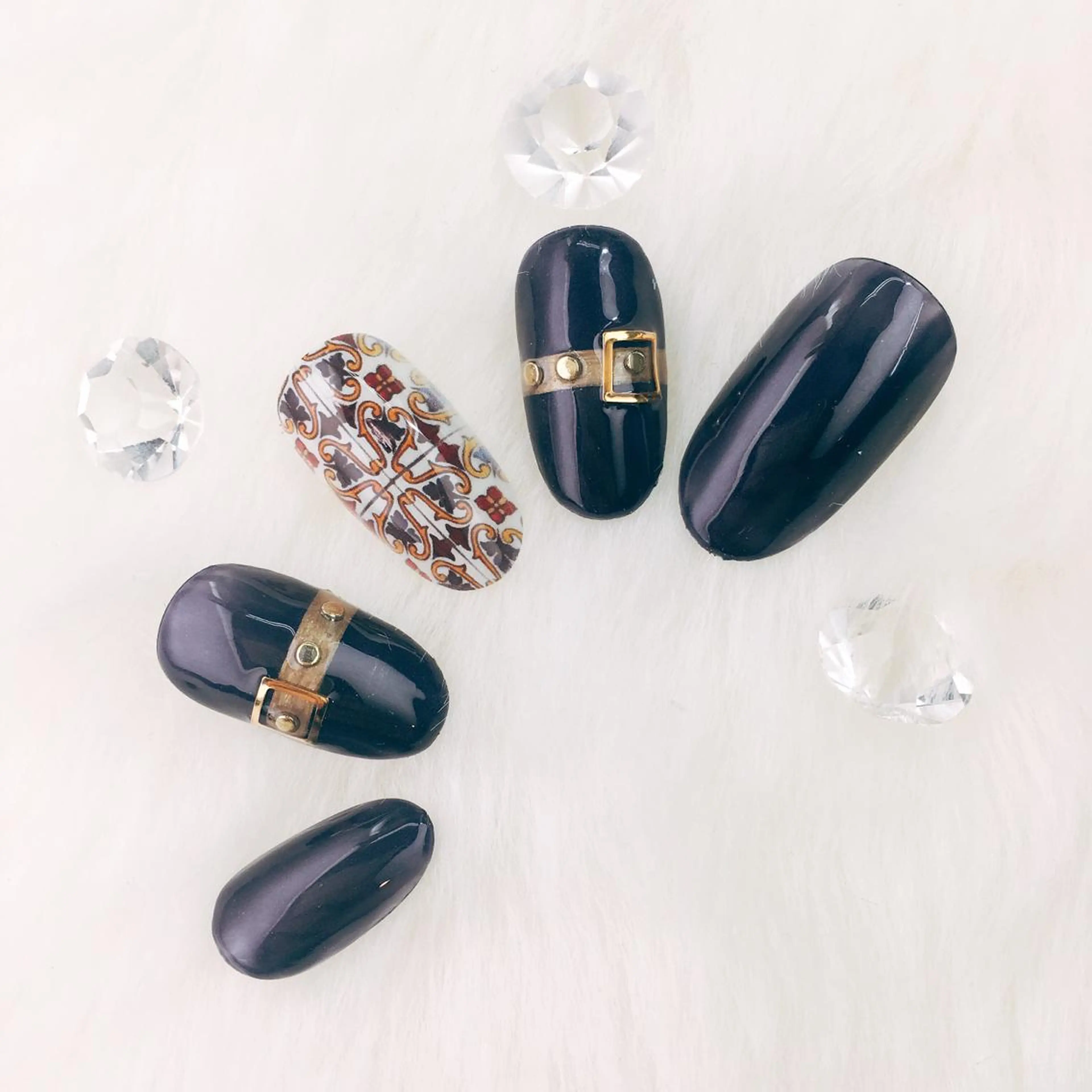 ネイル nail salon Emi la beaute 心斎橋店所属・坪野 めぐみのネイルデザイン