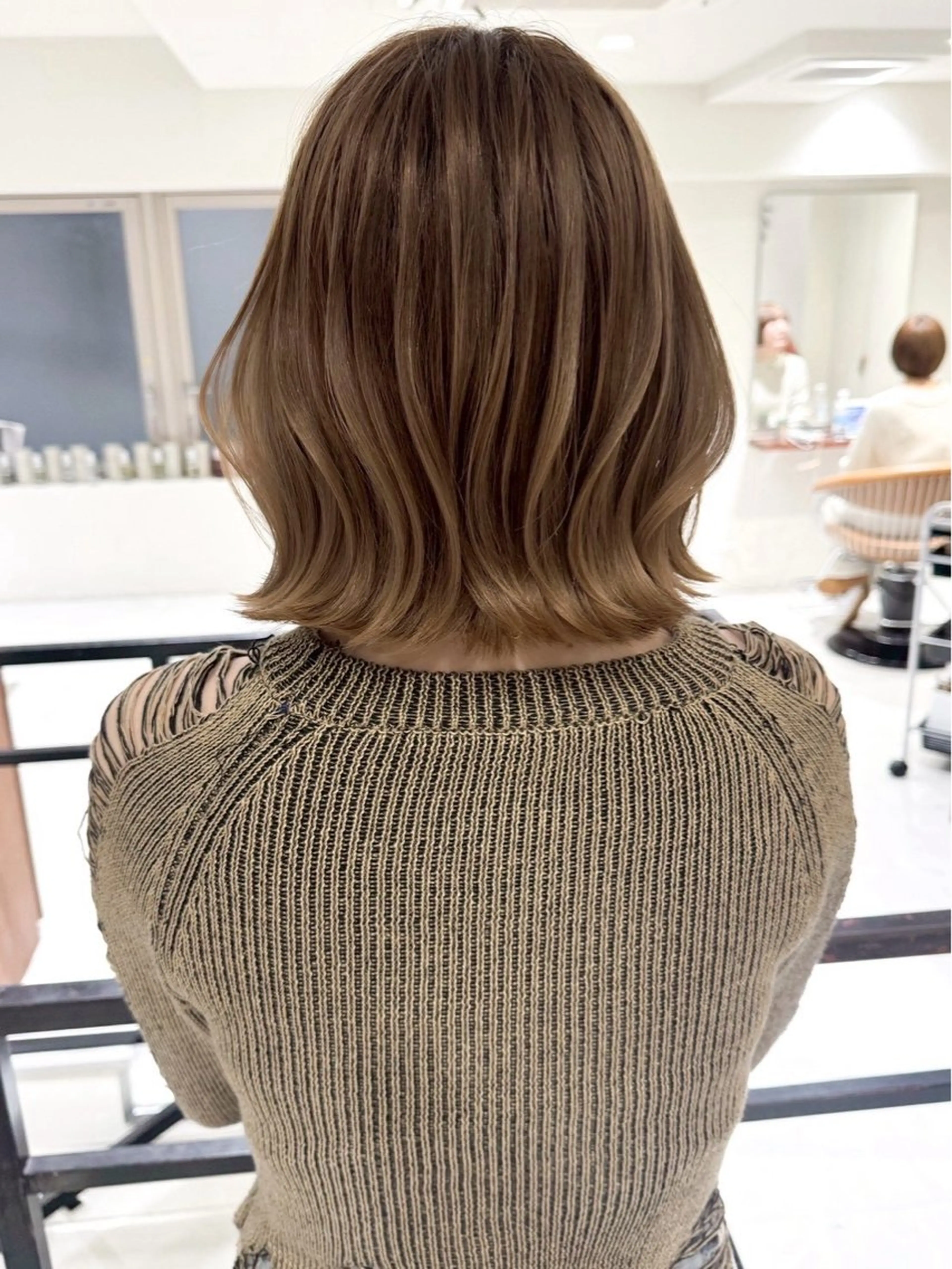 ミディアム ヘアカラー 🎀 うる艶透明感 カラー / 錦糸町のヘアスタイル