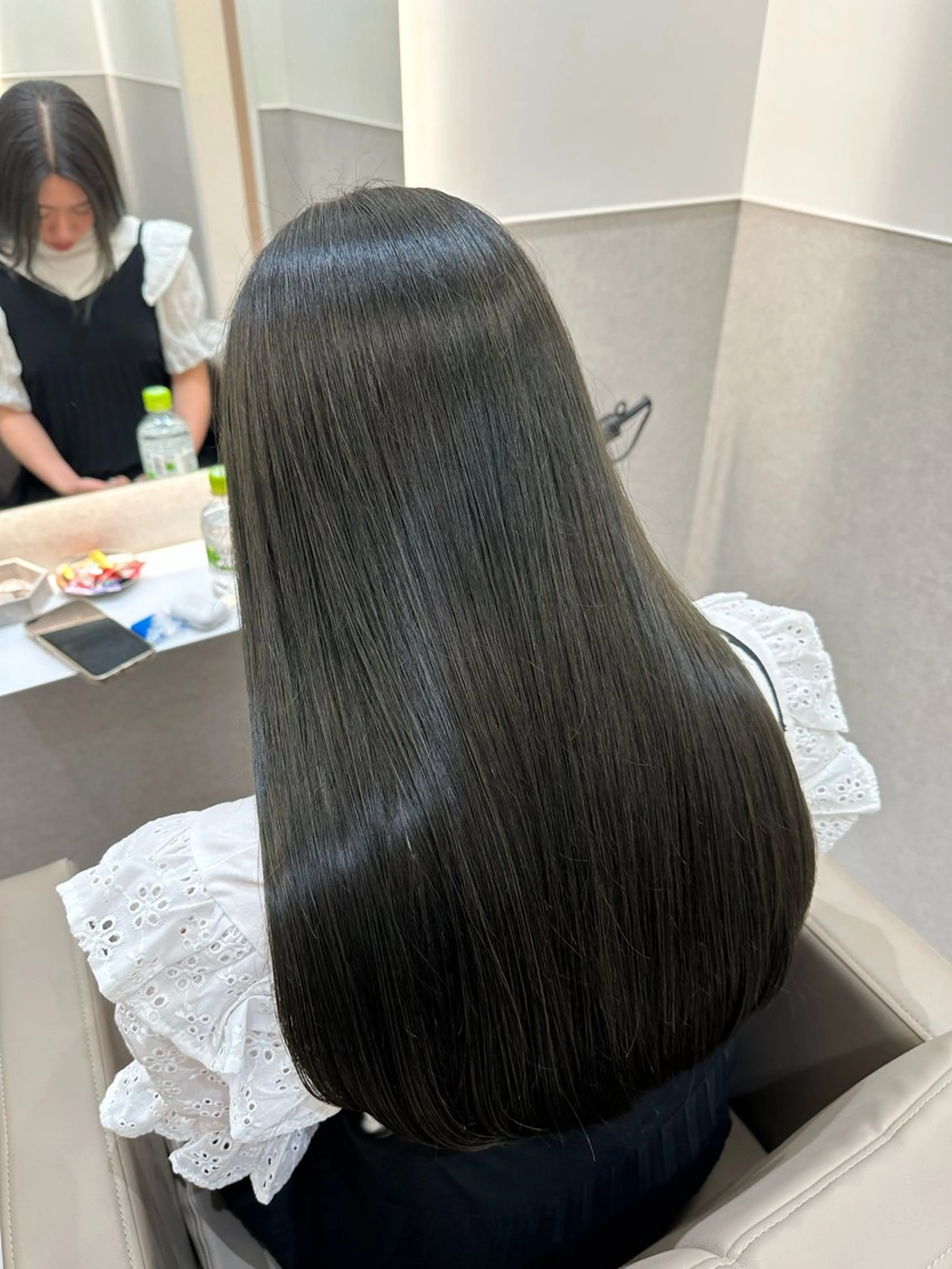 ロング カラー カット ヘアカラー トリートメント Kasumi Zinaのヘアスタイル