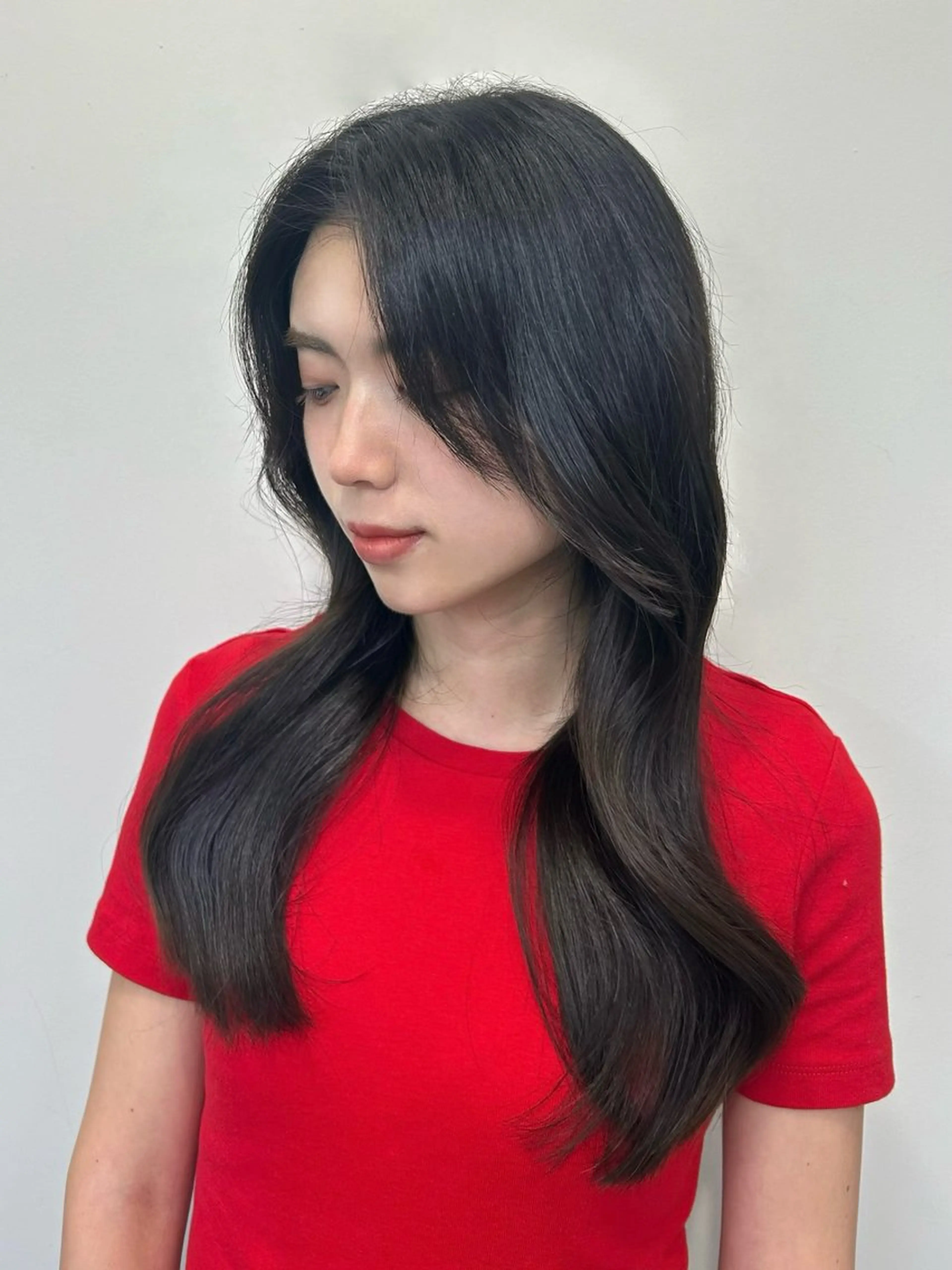 セミロング ボブ 顔まわりレイヤー 韓国風ヘア レイヤーカット 似合わせカット sunc所属・梅田l大人韓国ヘア レイヤー×艶カラーのヘアスタイル