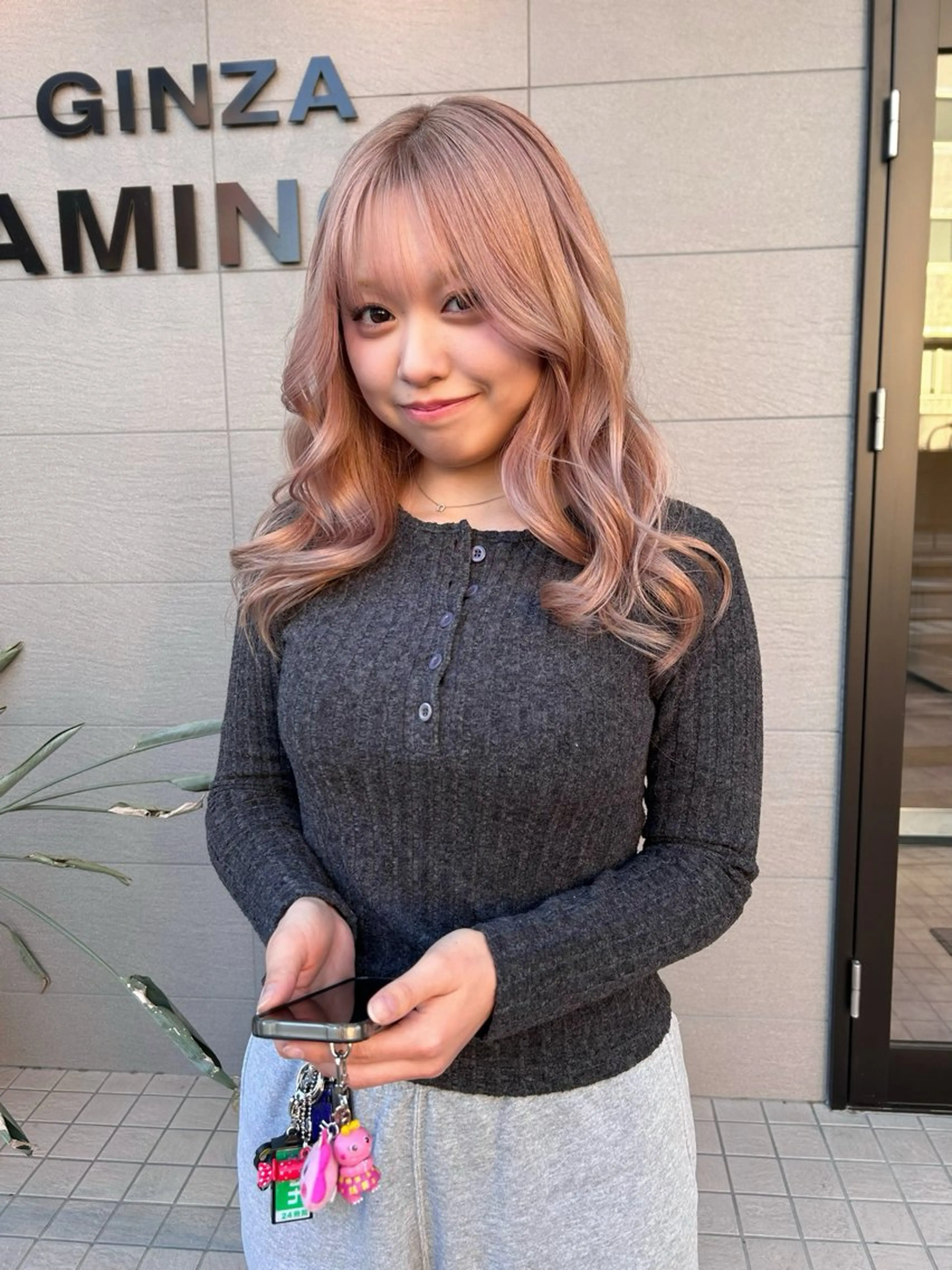 ロング カラー ベージュカラー ピンクカラー ピンクベージュ ヘアカラー ナカジマ ナナのヘアスタイル