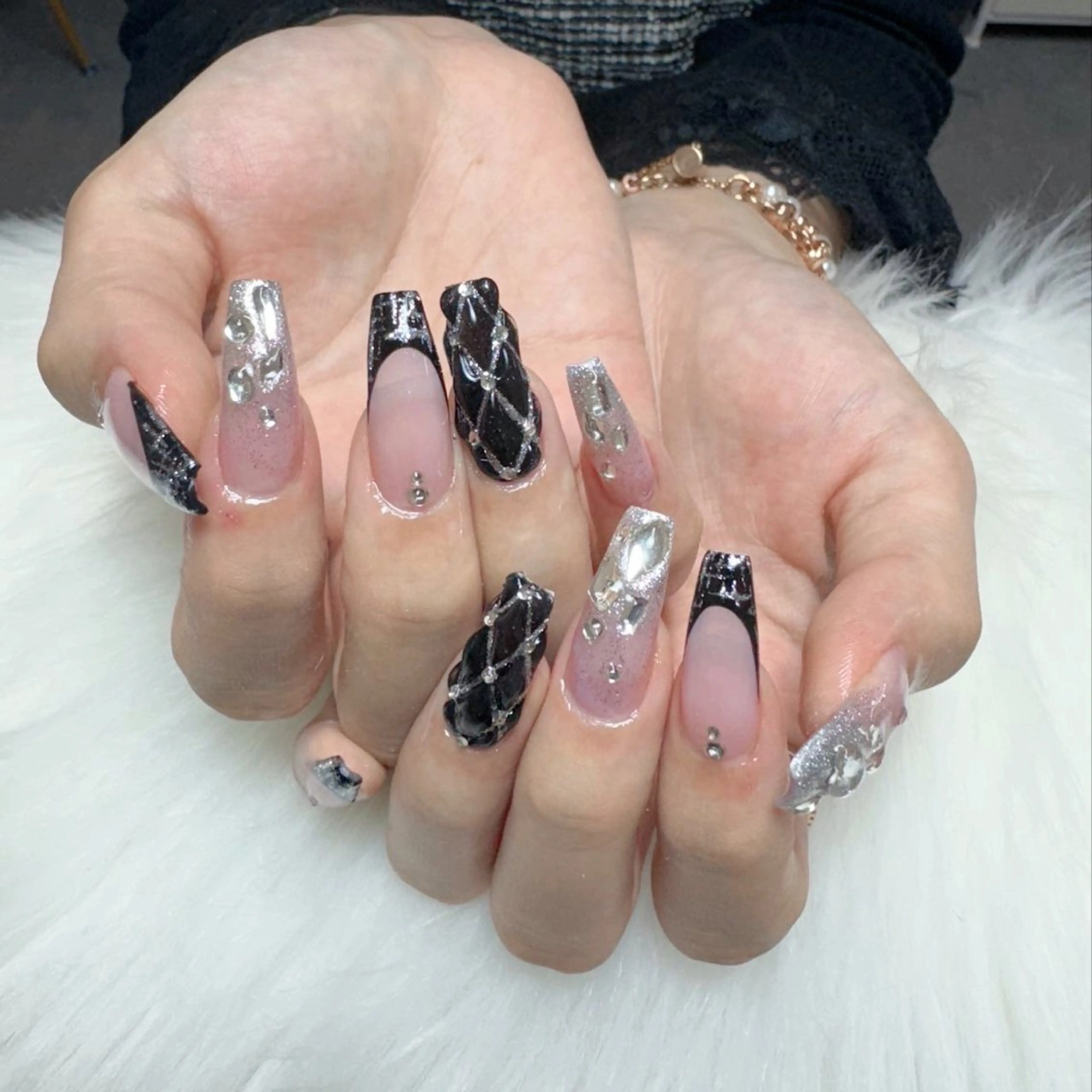 ネイル ハンドネイル 🎀nana🫧 ワンホンネイル🎀のネイルデザイン