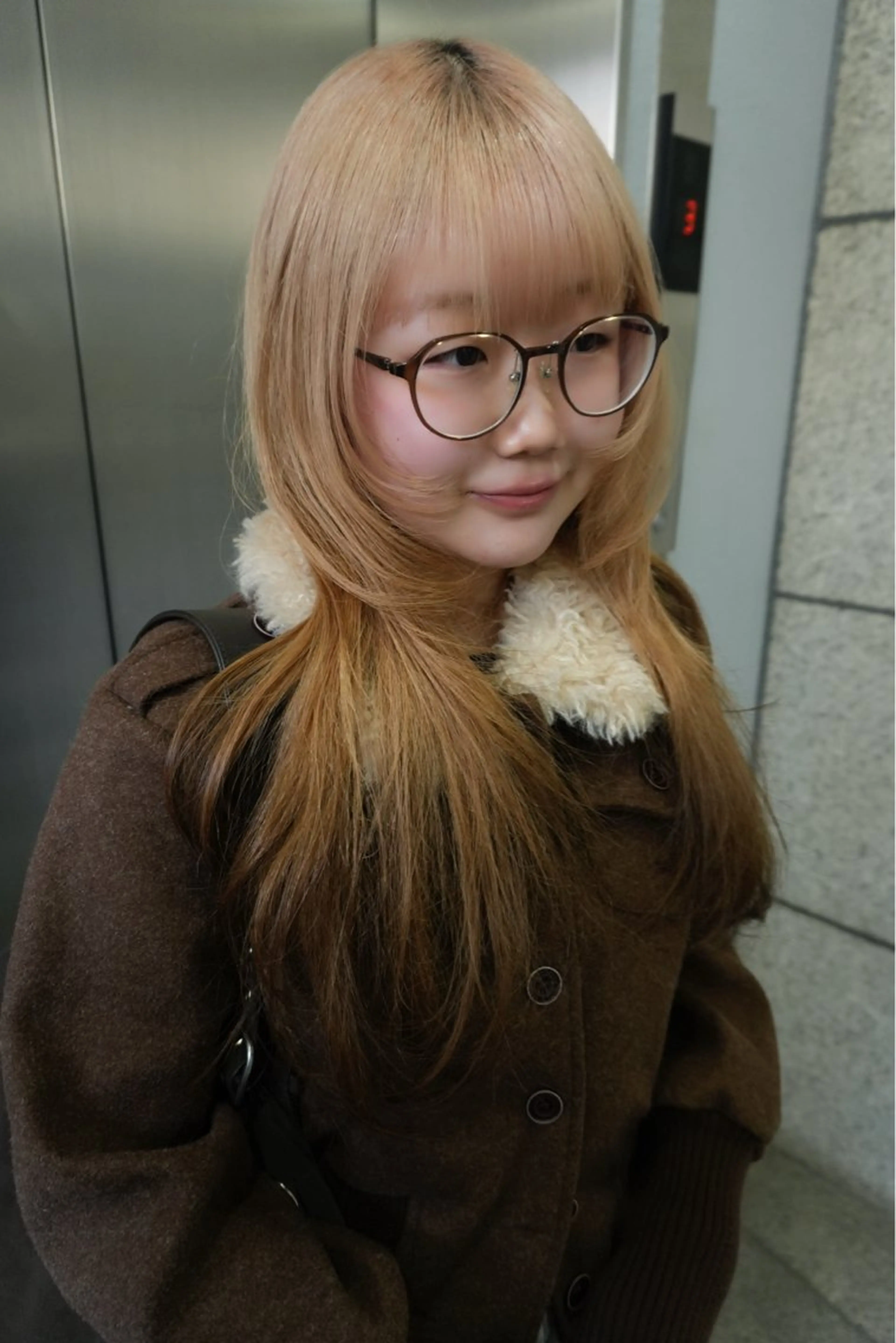 ロング カット ✩デザインカラー /レイヤー✩momoのヘアスタイル