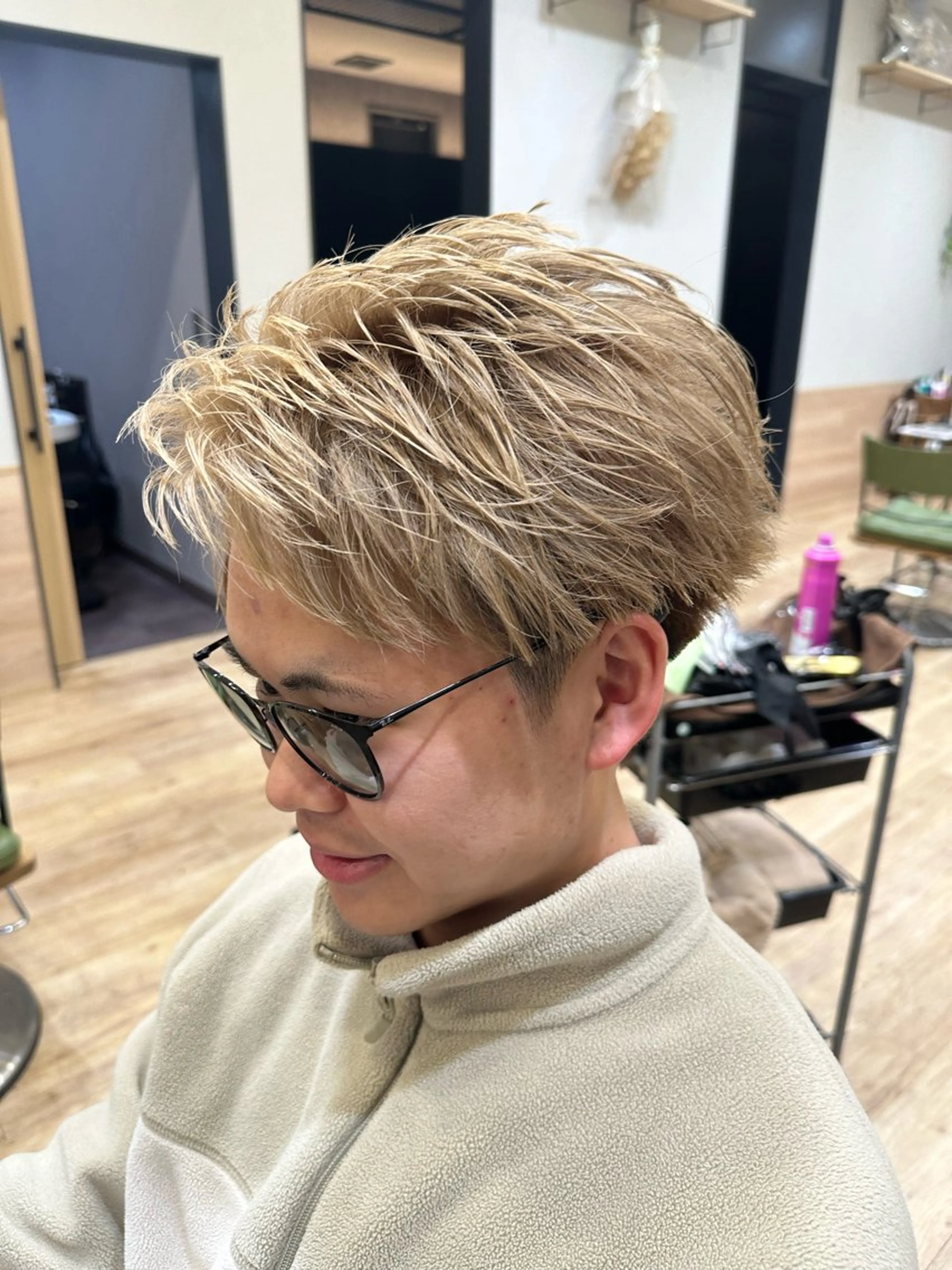 ショート カット 渡邉 悠作のヘアスタイル